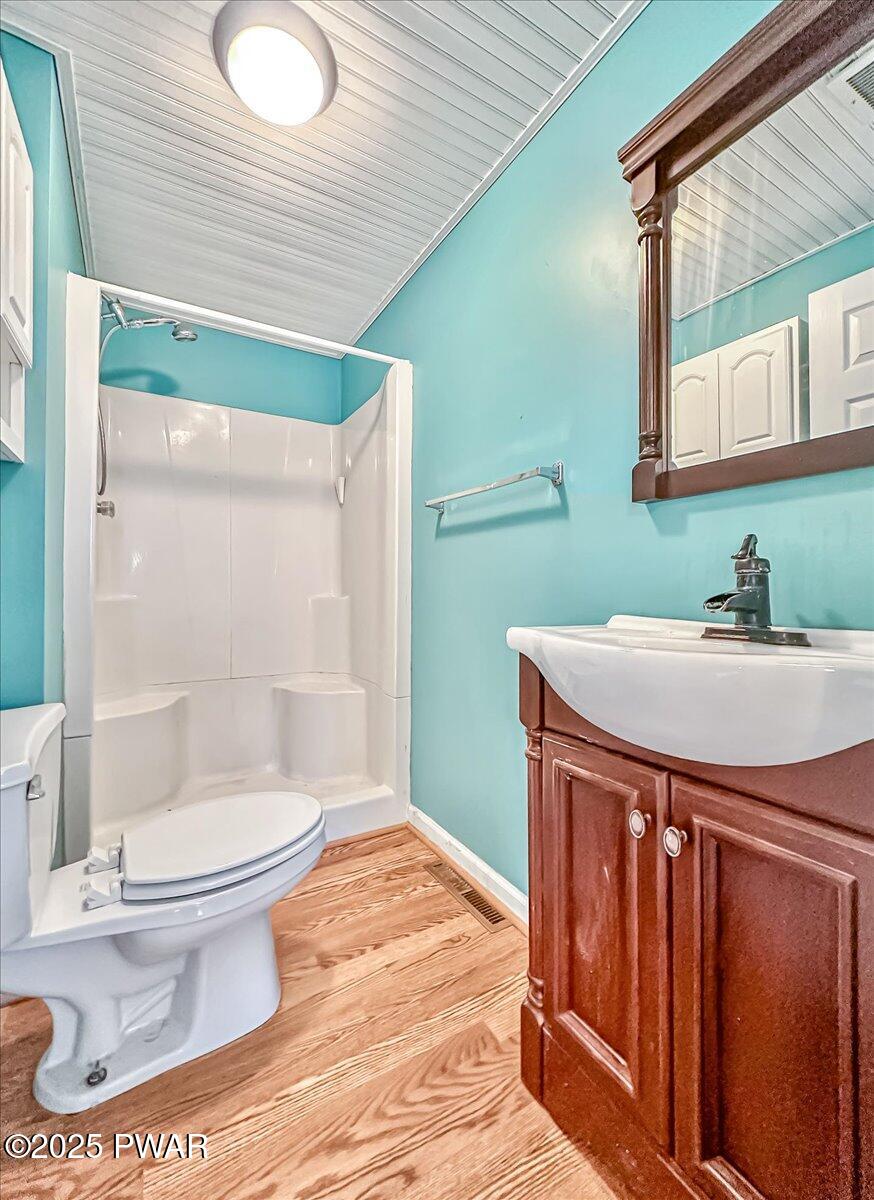 209 Shiny Mountain Road, Greentown, Pennsylvania image 32