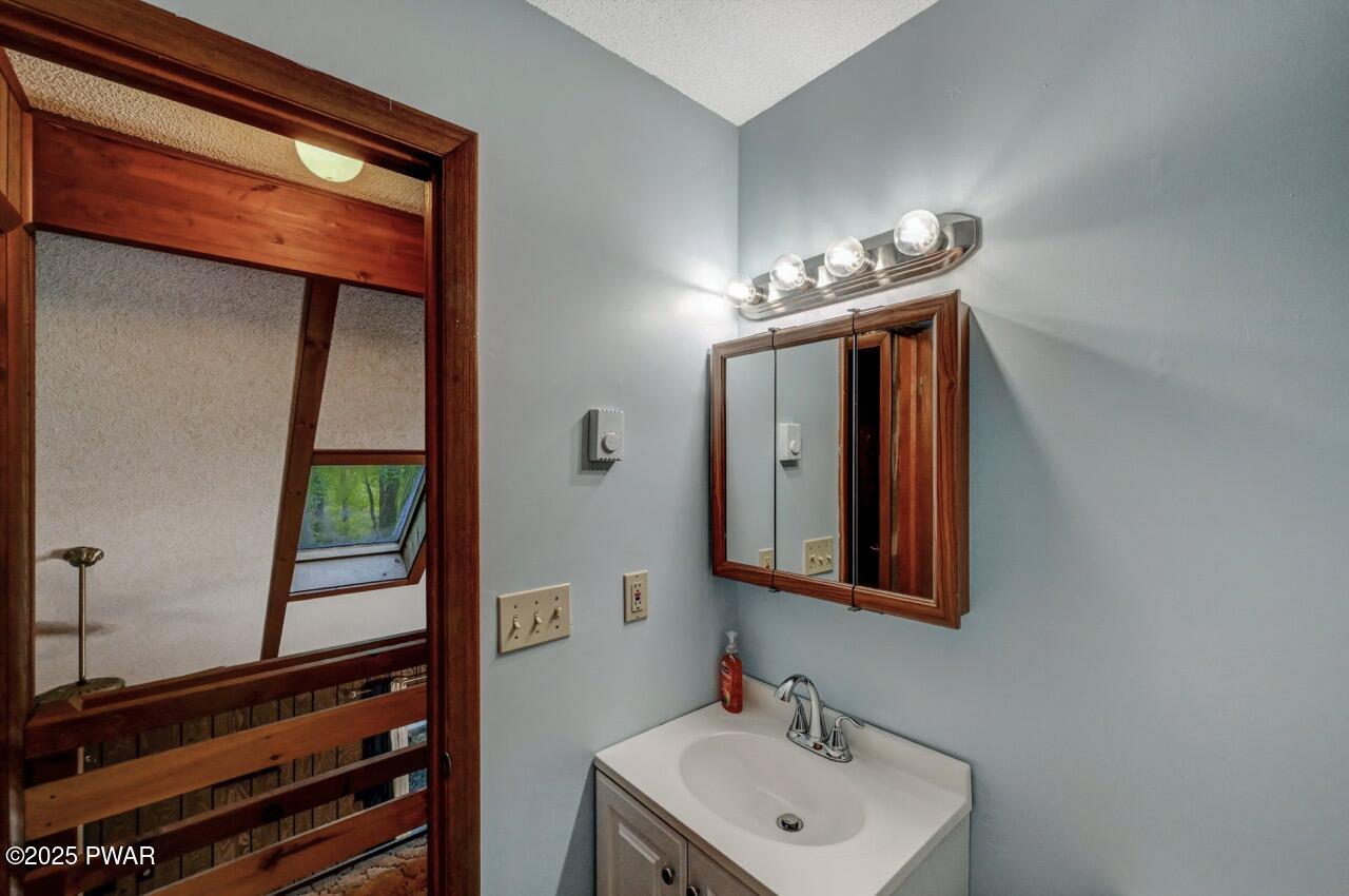 24 Lakewood Drive, Lake Ariel, Pennsylvania image 39