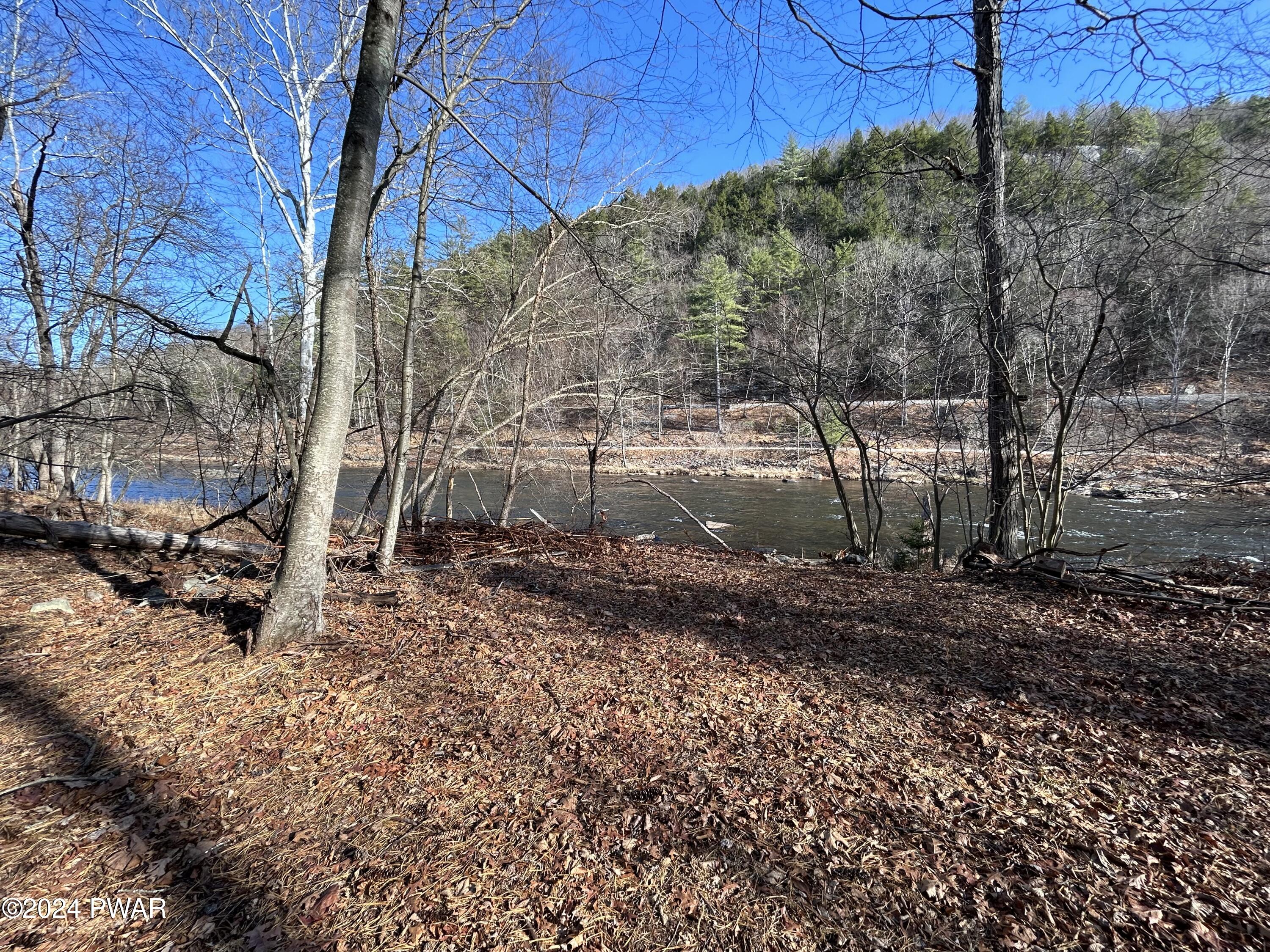 Township Road, Lackawaxen, Pennsylvania image 12