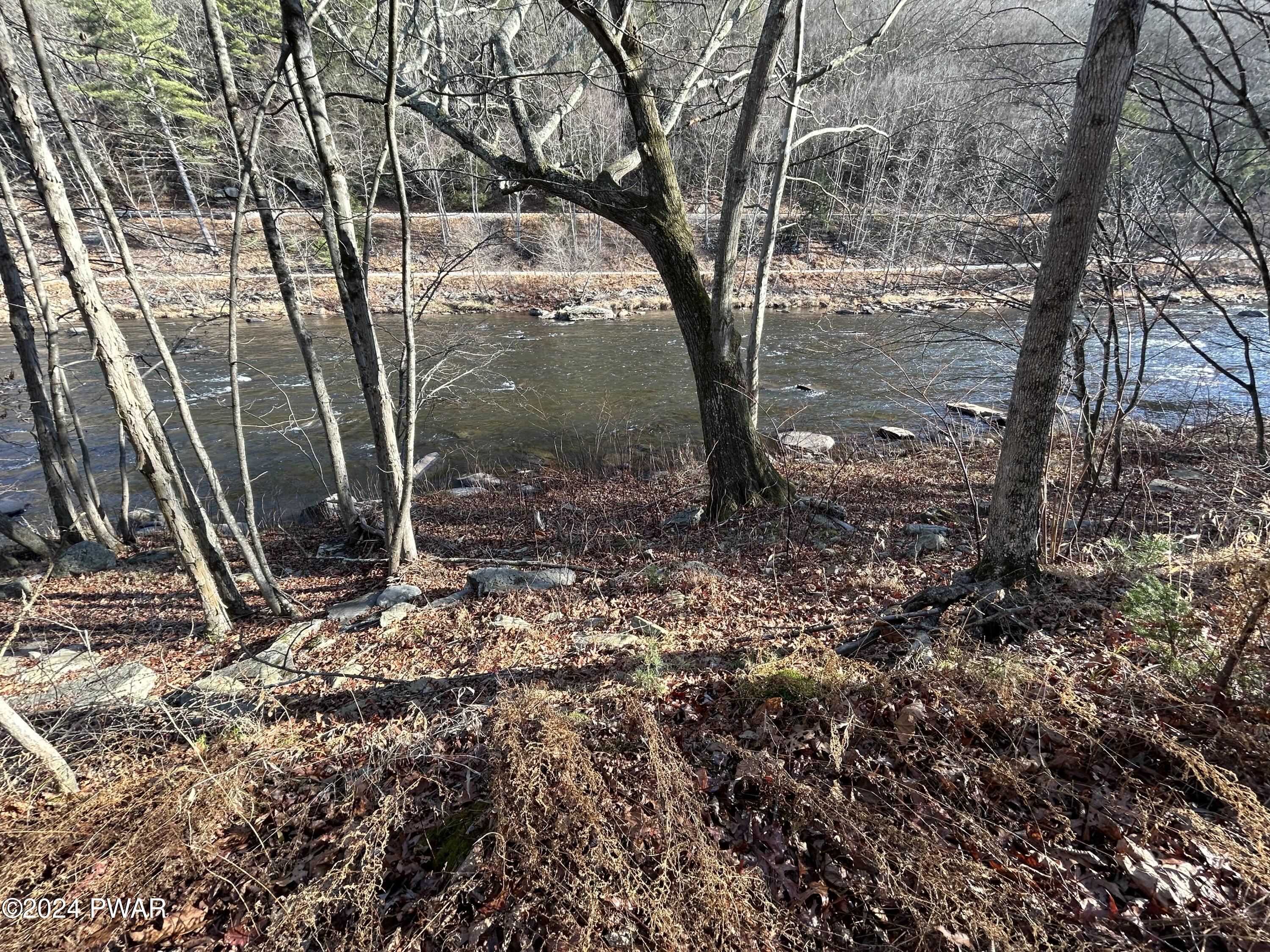 Township Road, Lackawaxen, Pennsylvania image 18