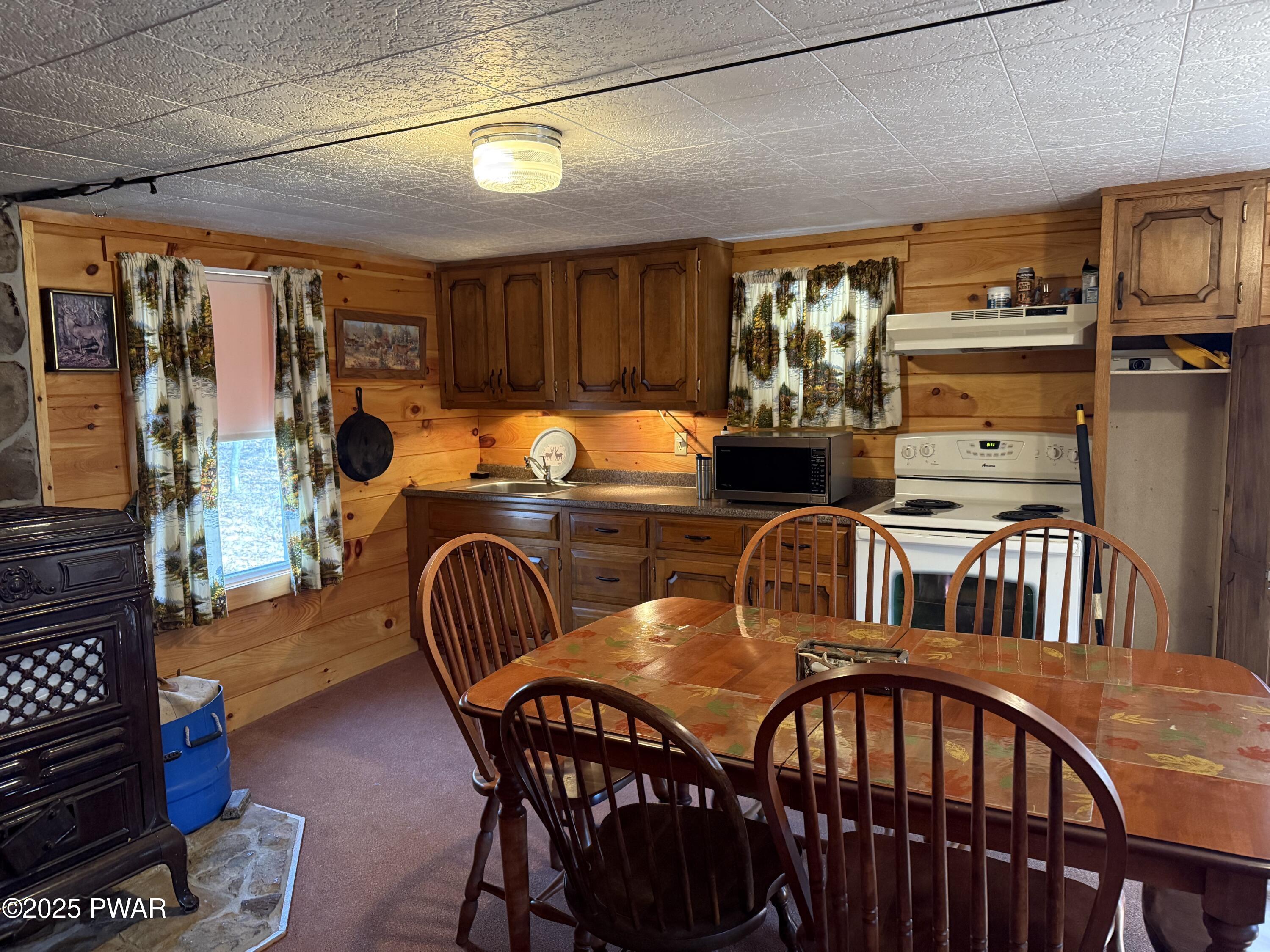 306 Whittaker Farm Road, Dingmans Ferry, Pennsylvania image 12