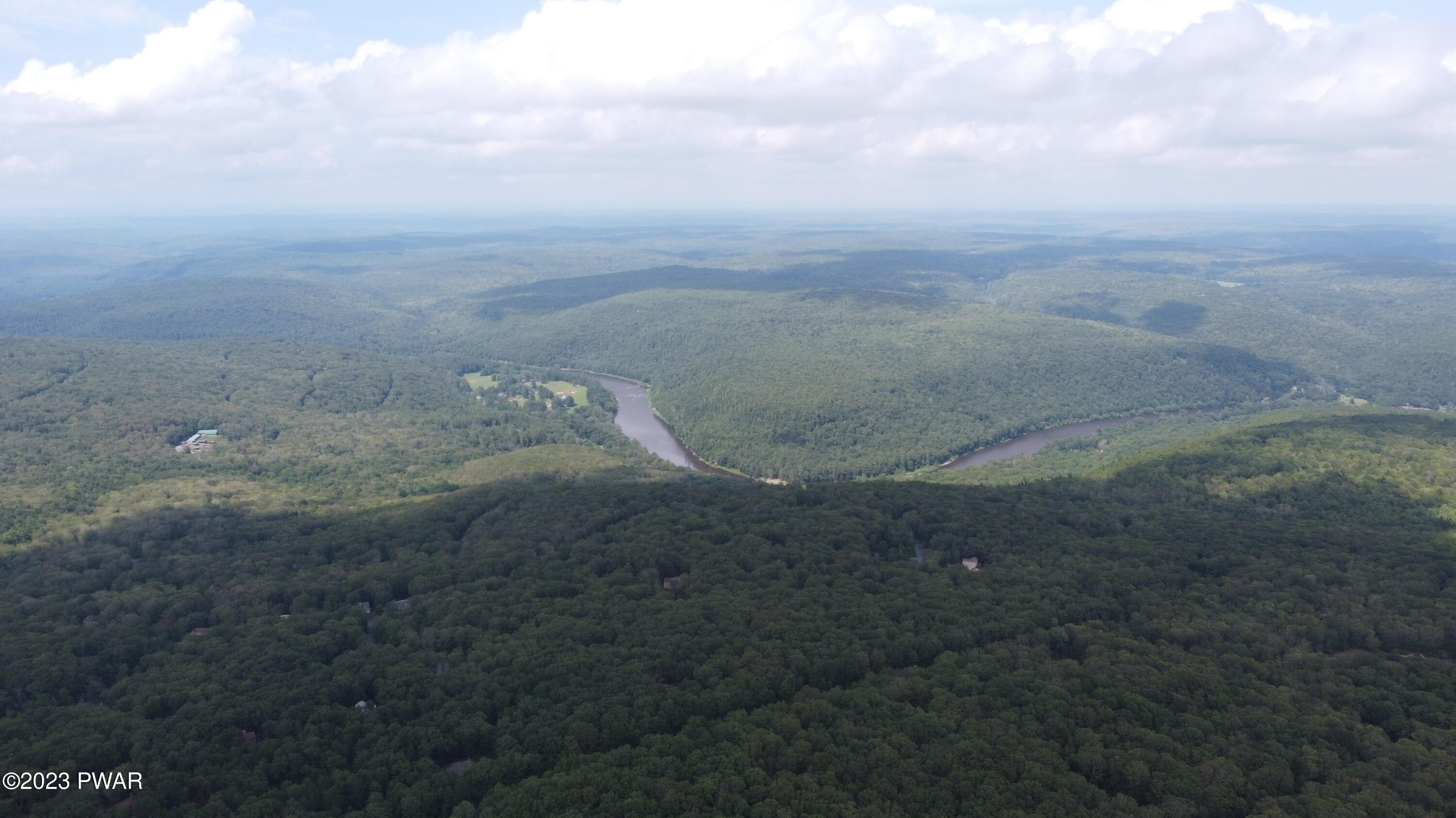 LOT 142 Mountain Top Road, Lackawaxen, Pennsylvania image 2