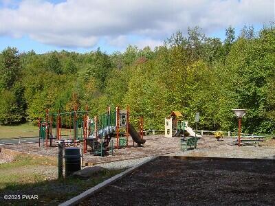 Lot 622 Ruffed Grouse Drive, Greentown, Pennsylvania image 12