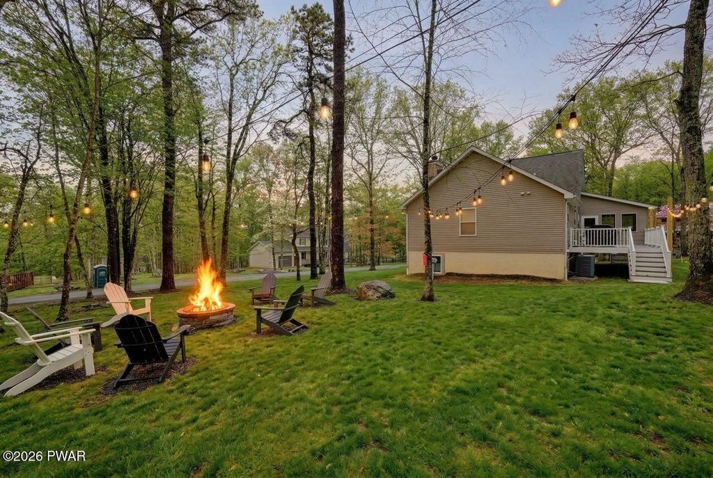 Photo of 127 Robin Way, Lackawaxen, PA 18435 (MLS # PW260446)