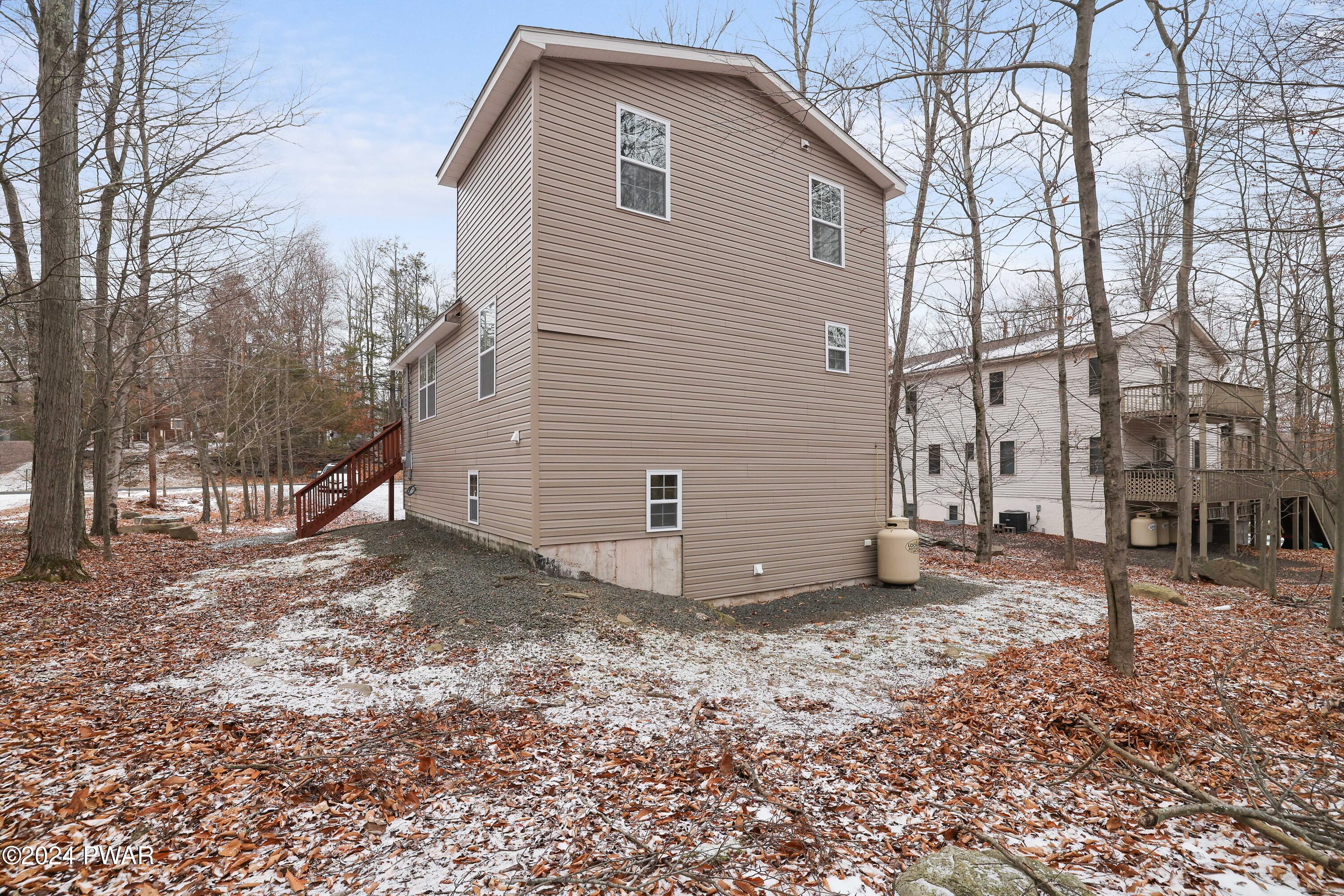 1107 Wallenpaupack Drive, Lake Ariel, Pennsylvania image 3