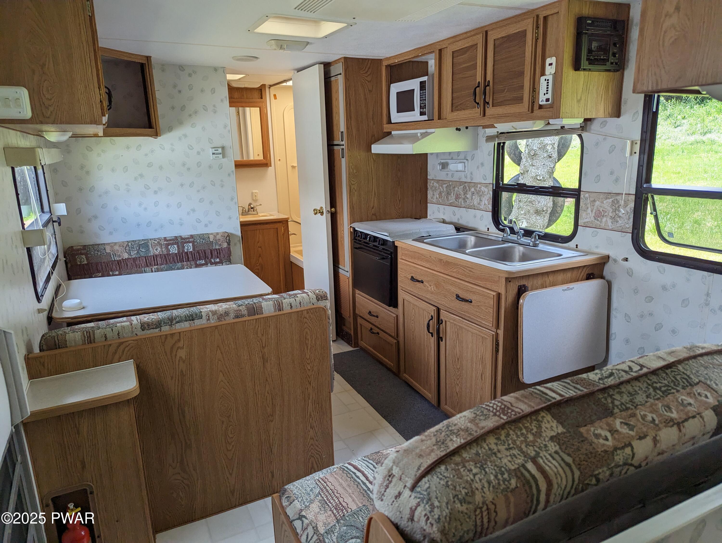 2664 BldgD Lake Ariel Highway, Honesdale, Pennsylvania image 13