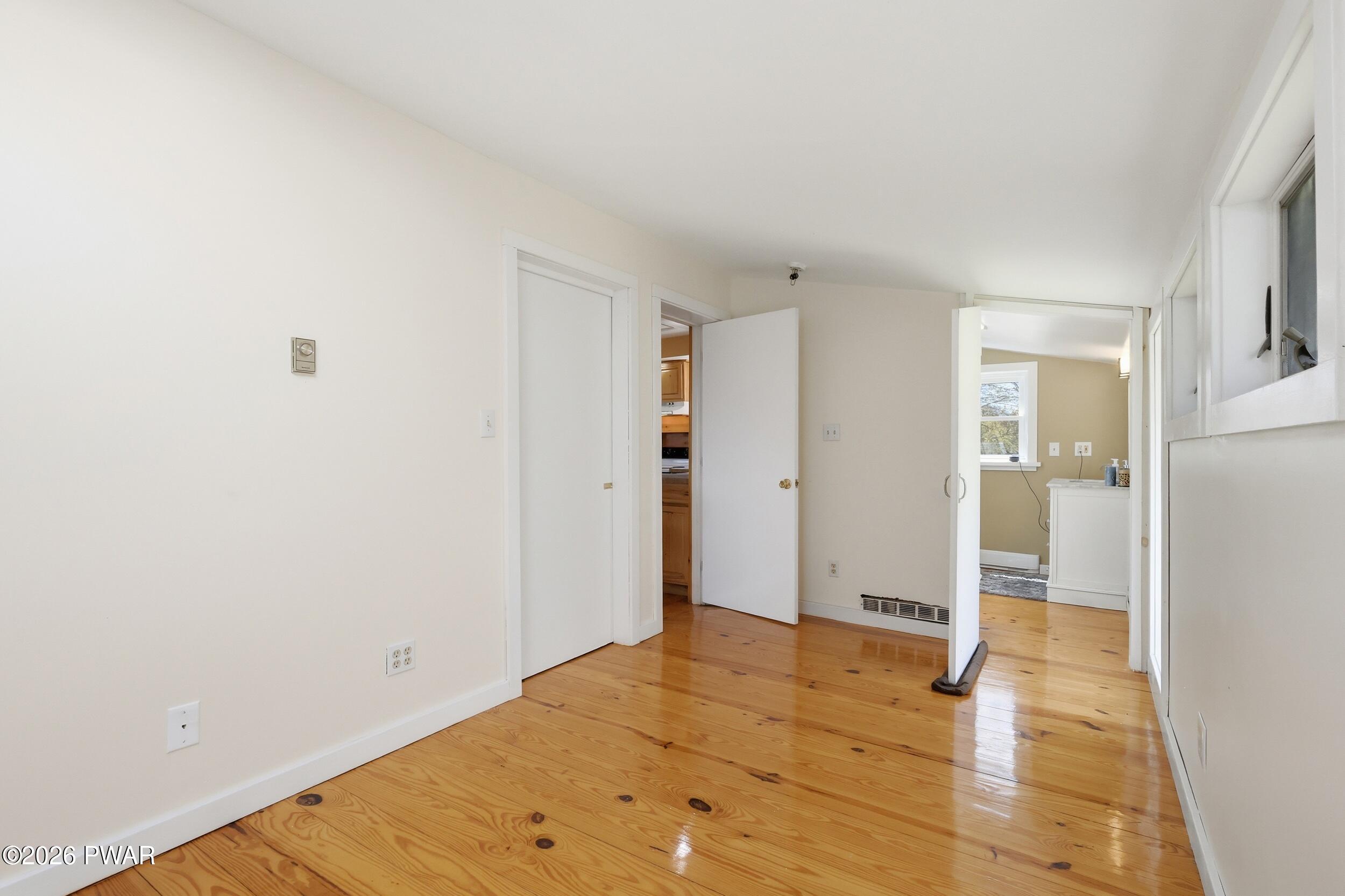Milford, Pennsylvania, 18337, United States, 3 Bedrooms Bedrooms, ,3 BathroomsBathrooms,Residential,Active,2045032
