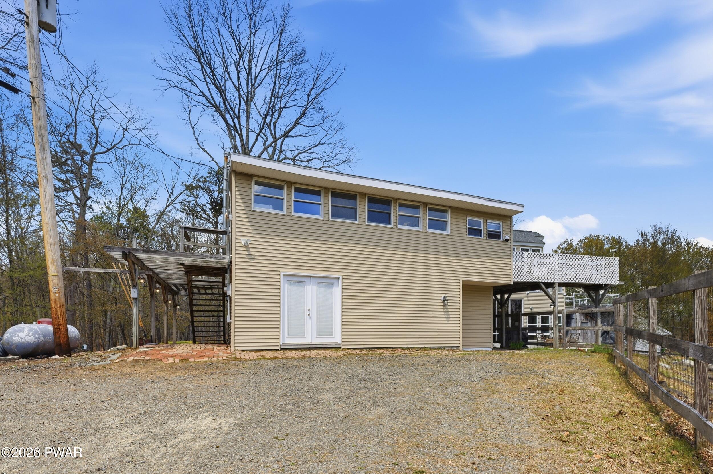 Milford, Pennsylvania, 18337, United States, 3 Bedrooms Bedrooms, ,3 BathroomsBathrooms,Residential,Active,2045032