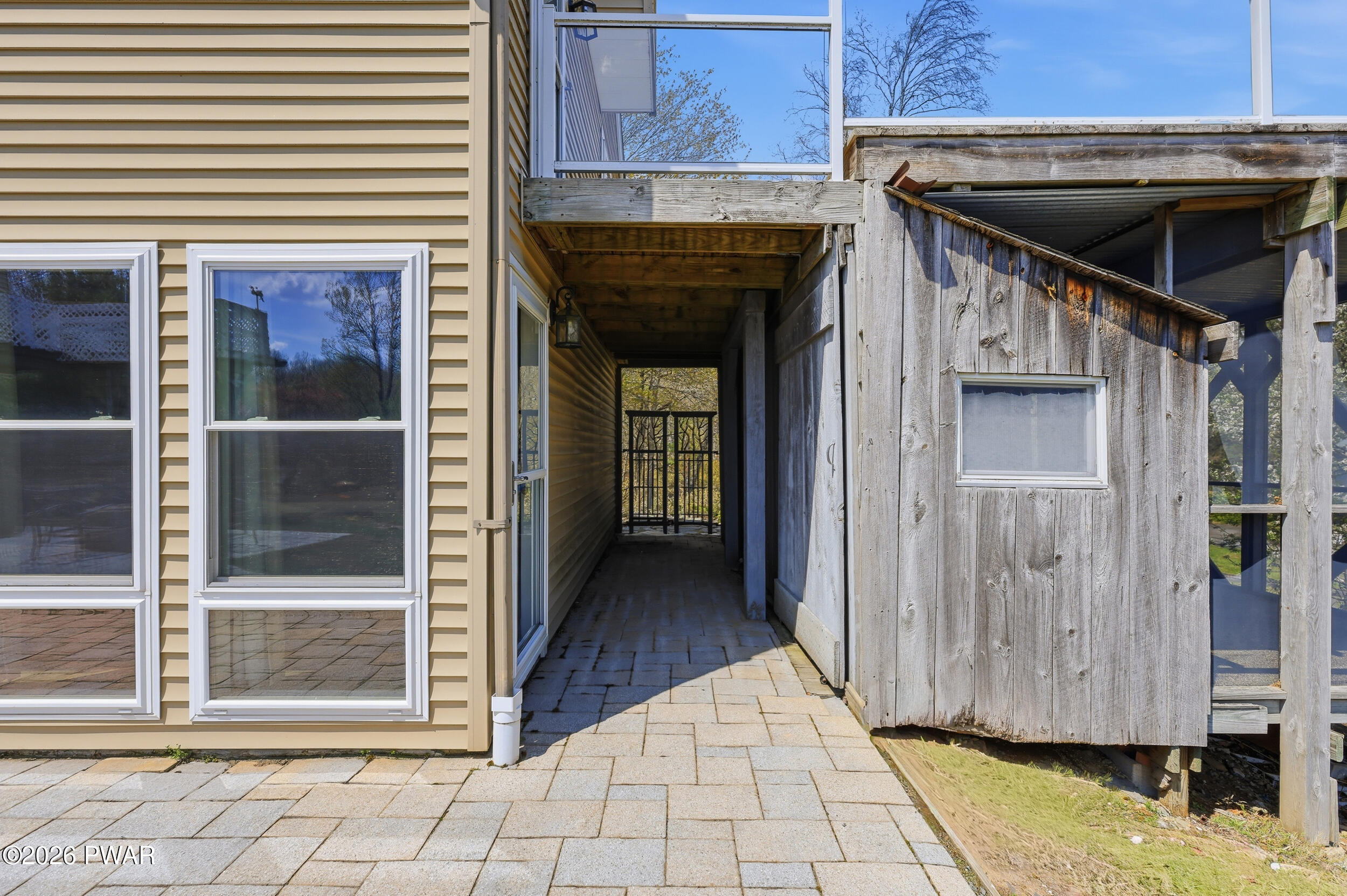 Milford, Pennsylvania, 18337, United States, 3 Bedrooms Bedrooms, ,3 BathroomsBathrooms,Residential,Active,2045032
