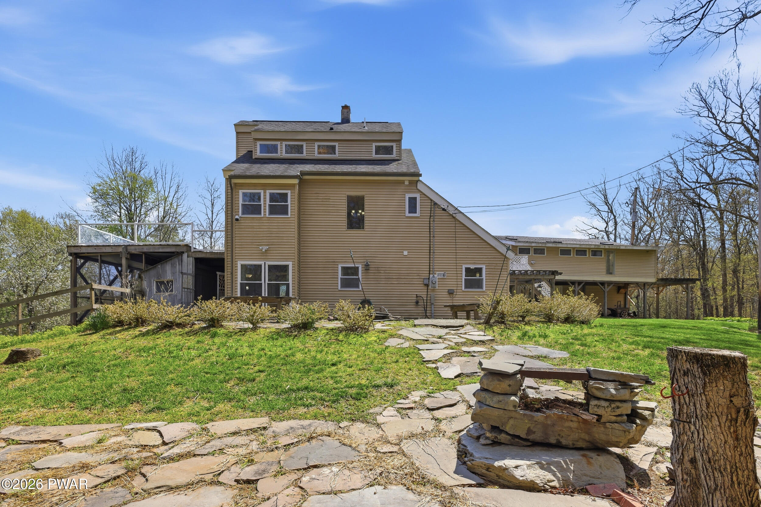 Milford, Pennsylvania, 18337, United States, 3 Bedrooms Bedrooms, ,3 BathroomsBathrooms,Residential,Active,2045032