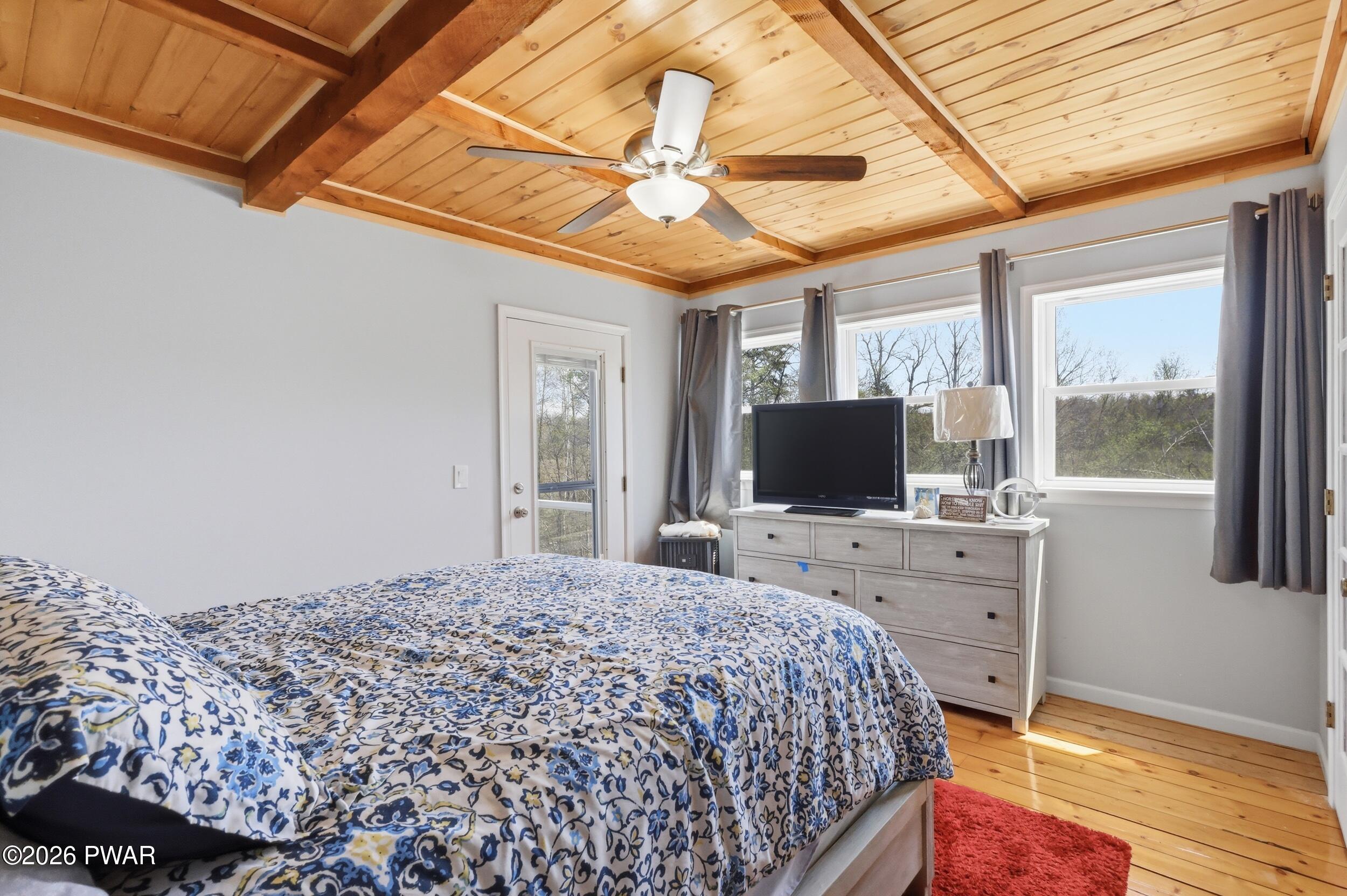 Milford, Pennsylvania, 18337, United States, 3 Bedrooms Bedrooms, ,3 BathroomsBathrooms,Residential,Active,2045032