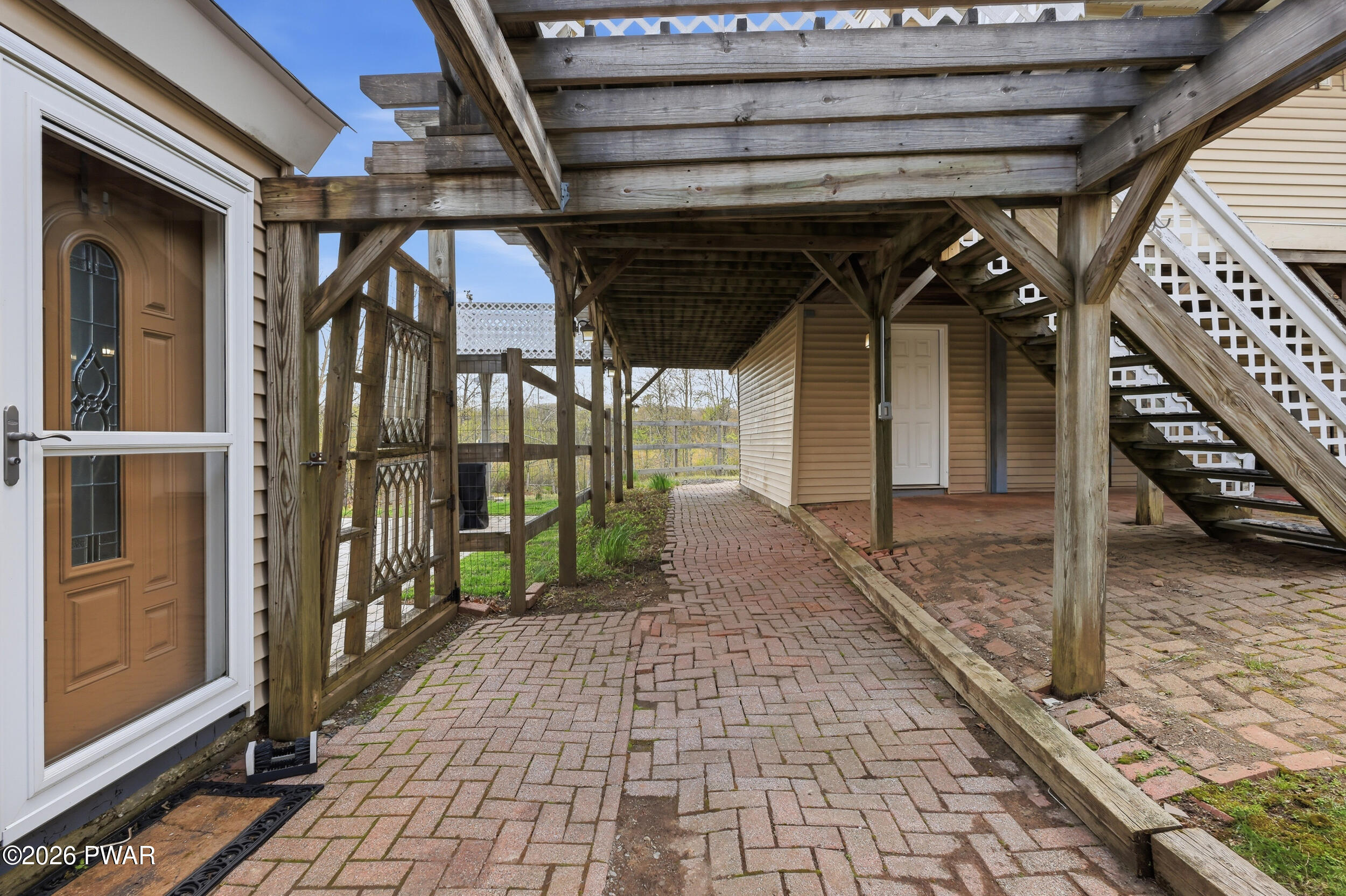 Milford, Pennsylvania, 18337, United States, 3 Bedrooms Bedrooms, ,3 BathroomsBathrooms,Residential,Active,2045032