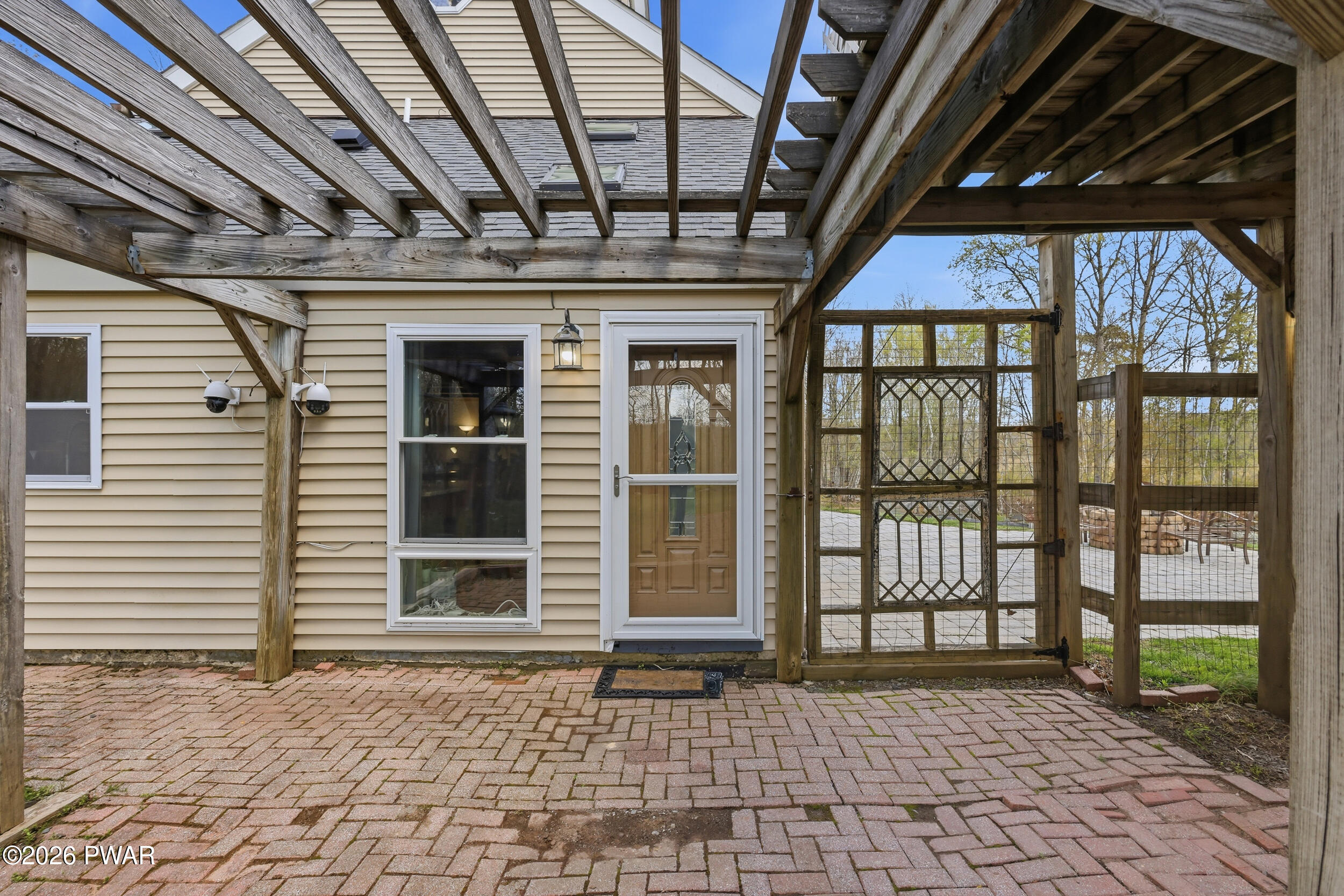 Milford, Pennsylvania, 18337, United States, 3 Bedrooms Bedrooms, ,3 BathroomsBathrooms,Residential,Active,2045032