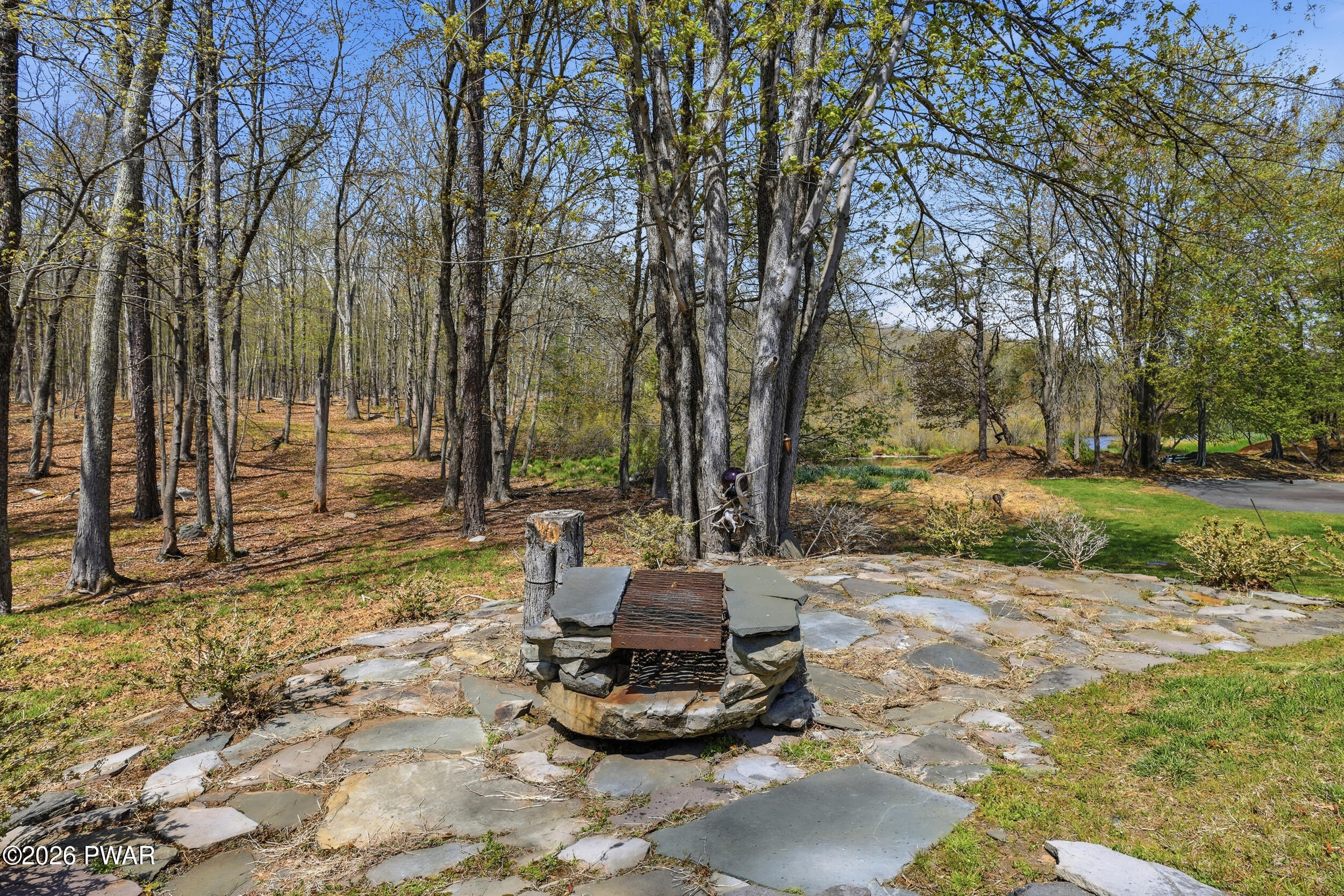 Milford, Pennsylvania, 18337, United States, 3 Bedrooms Bedrooms, ,3 BathroomsBathrooms,Residential,Active,2045032