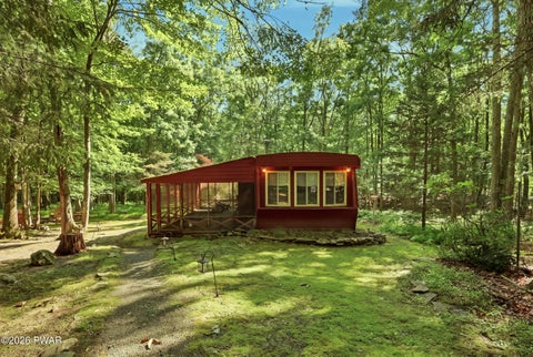 Mobile Home For Sale - 57 Deer Park Lane<br/> Hawley, PA 18428