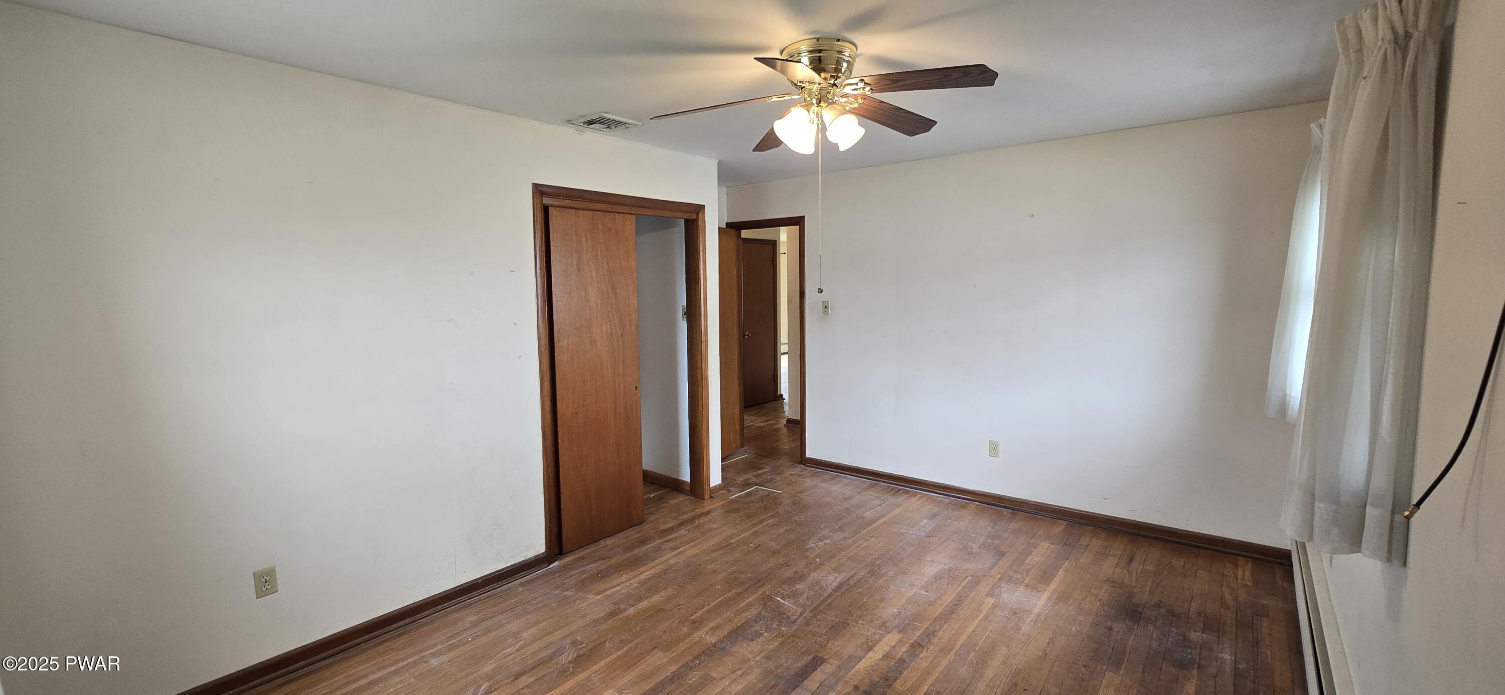 West Pittston, Pennsylvania 18643, United States, 3 Bedrooms Bedrooms, ,1 BathroomBathrooms,Residential,Pending,142112