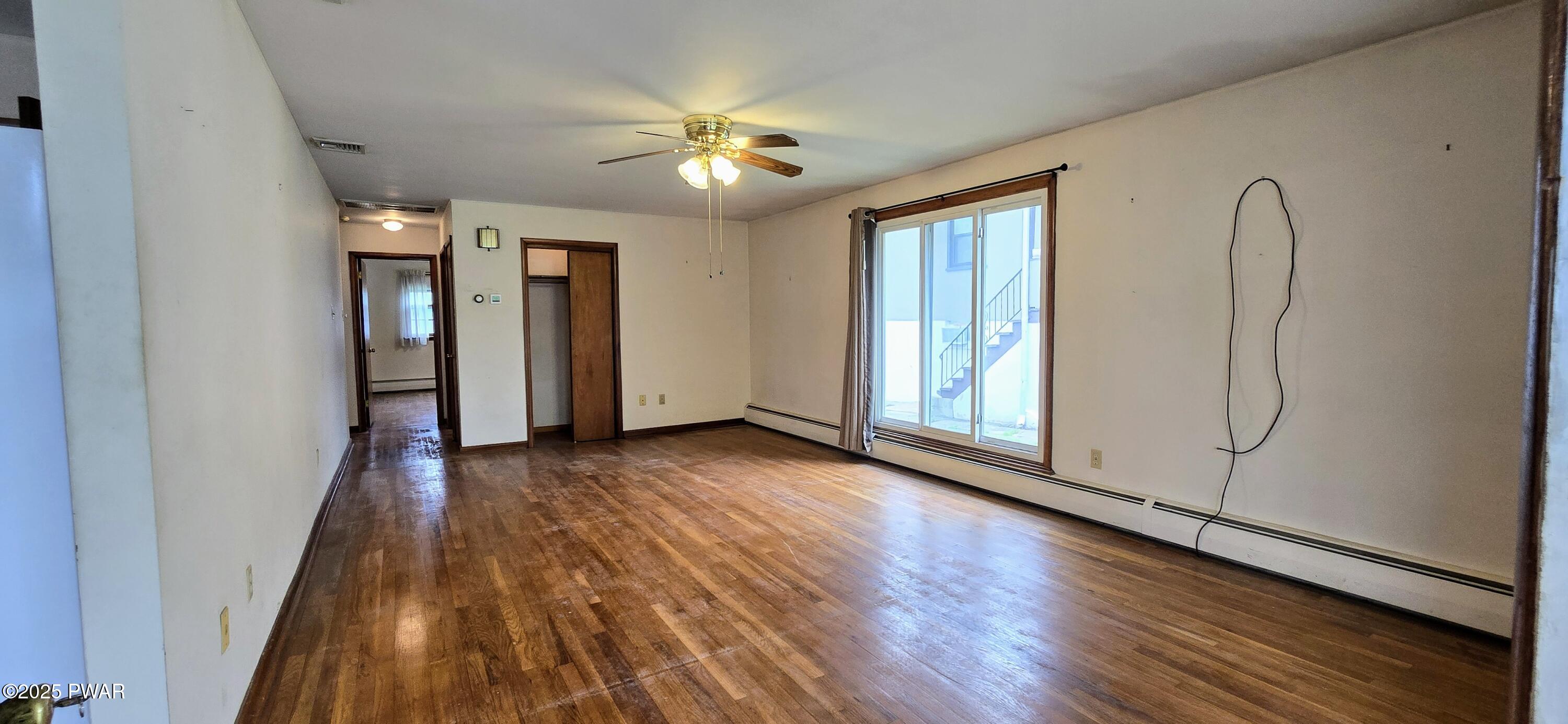 West Pittston, Pennsylvania 18643, United States, 3 Bedrooms Bedrooms, ,1 BathroomBathrooms,Residential,Pending,142112