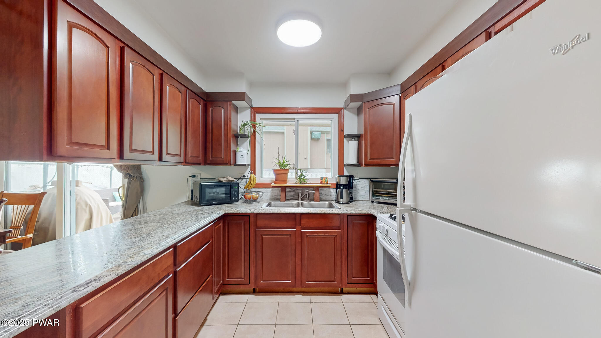 332 Wild Acrs Drive, Dingmans Ferry, Pennsylvania image 2
