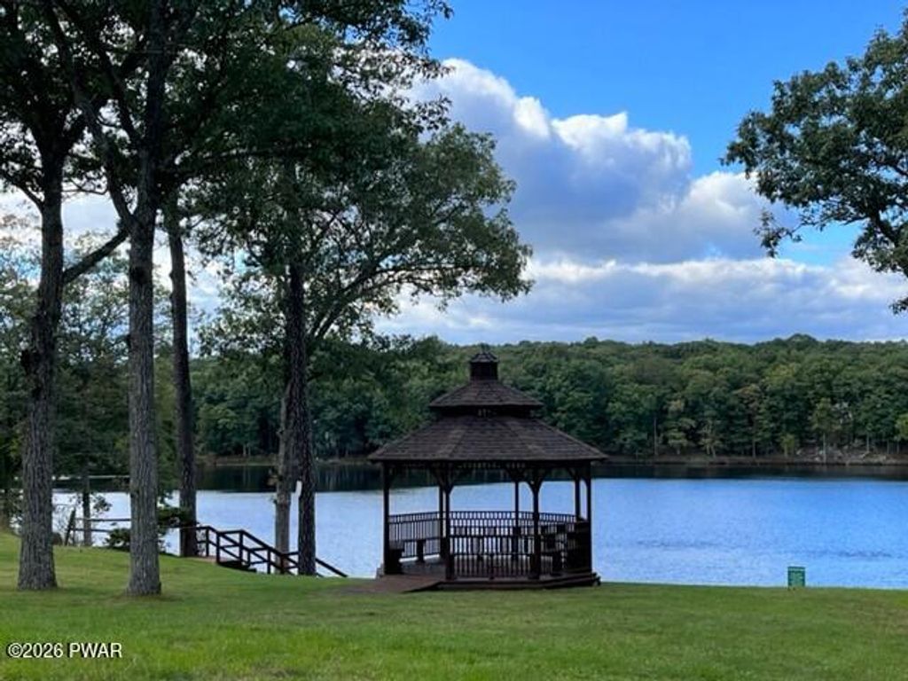 Photo of 199 Oak Lane, Milford, PA 18337 (MLS # PW260558)