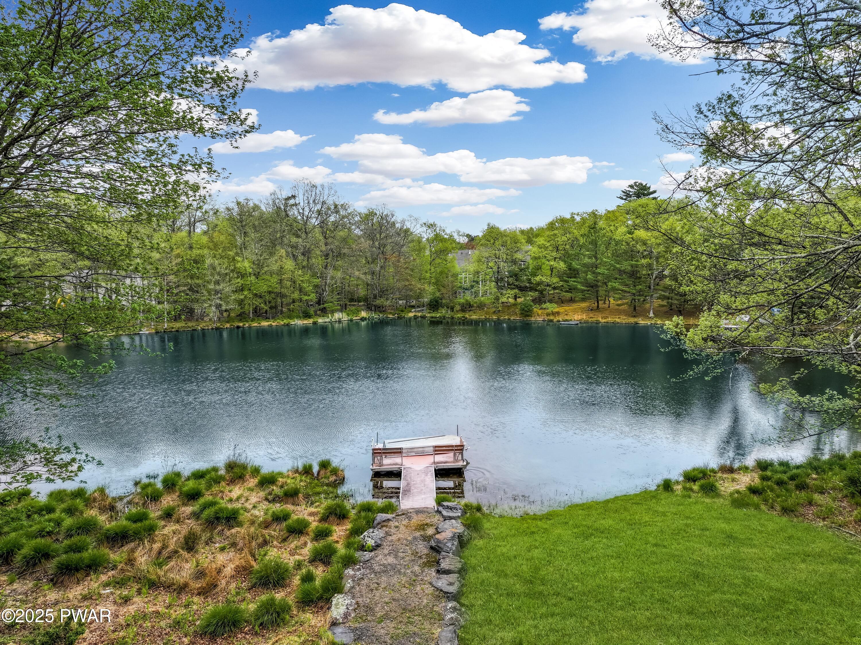 129 Lakewood Drive, Dingmans Ferry, Pennsylvania image 3