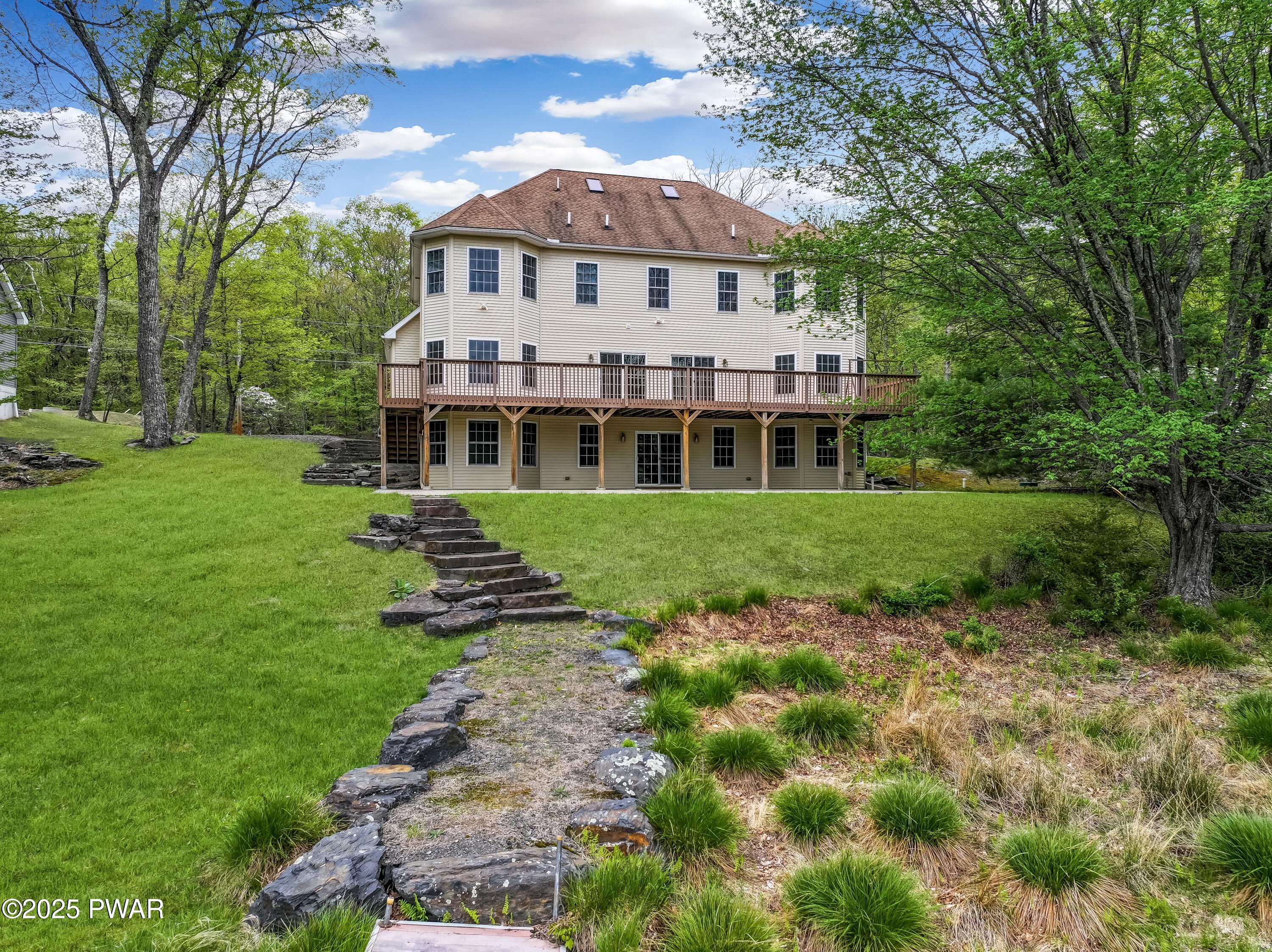 129 Lakewood Drive, Dingmans Ferry, Pennsylvania image 5