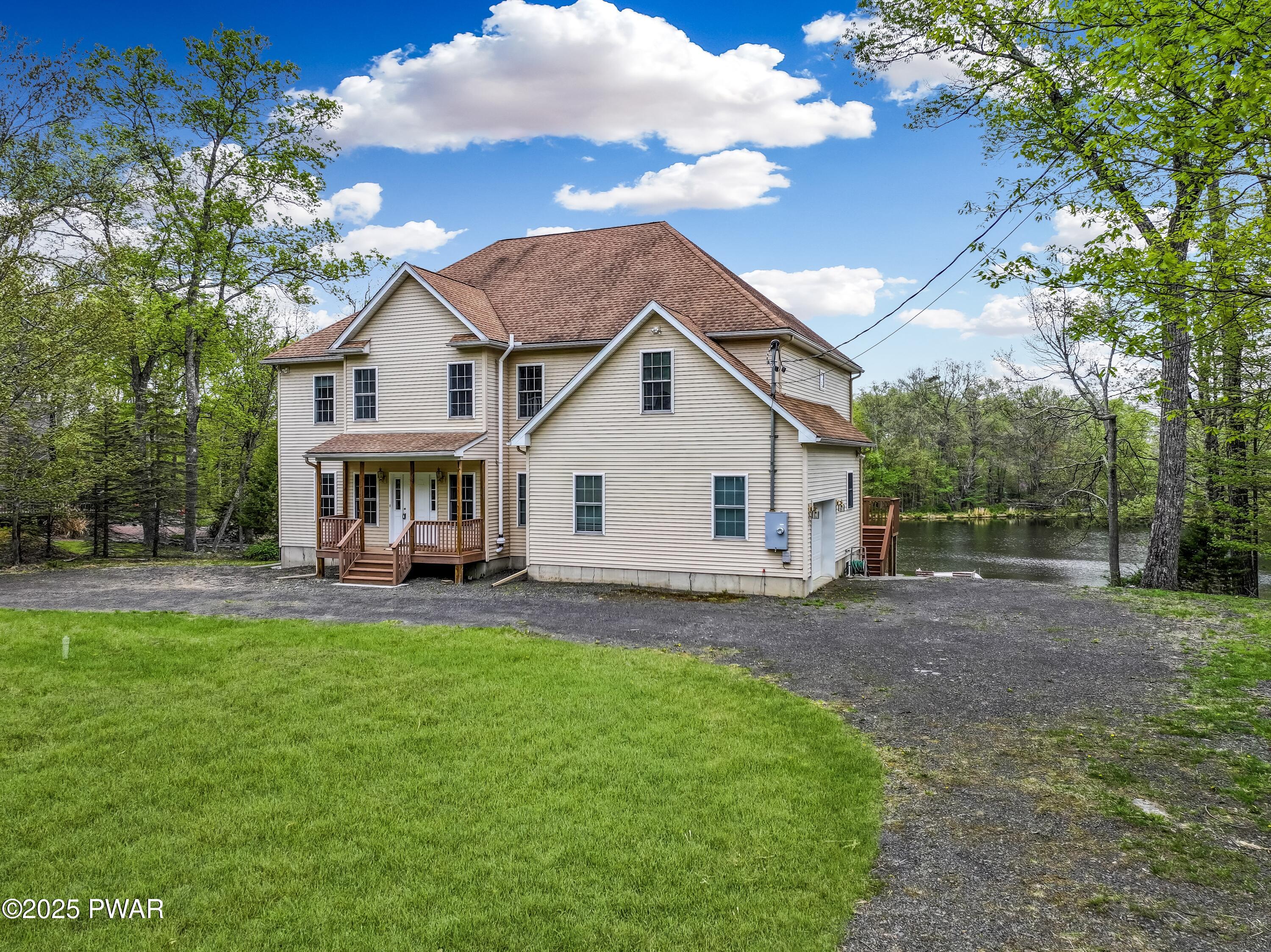 129 Lakewood Drive, Dingmans Ferry, Pennsylvania image 2