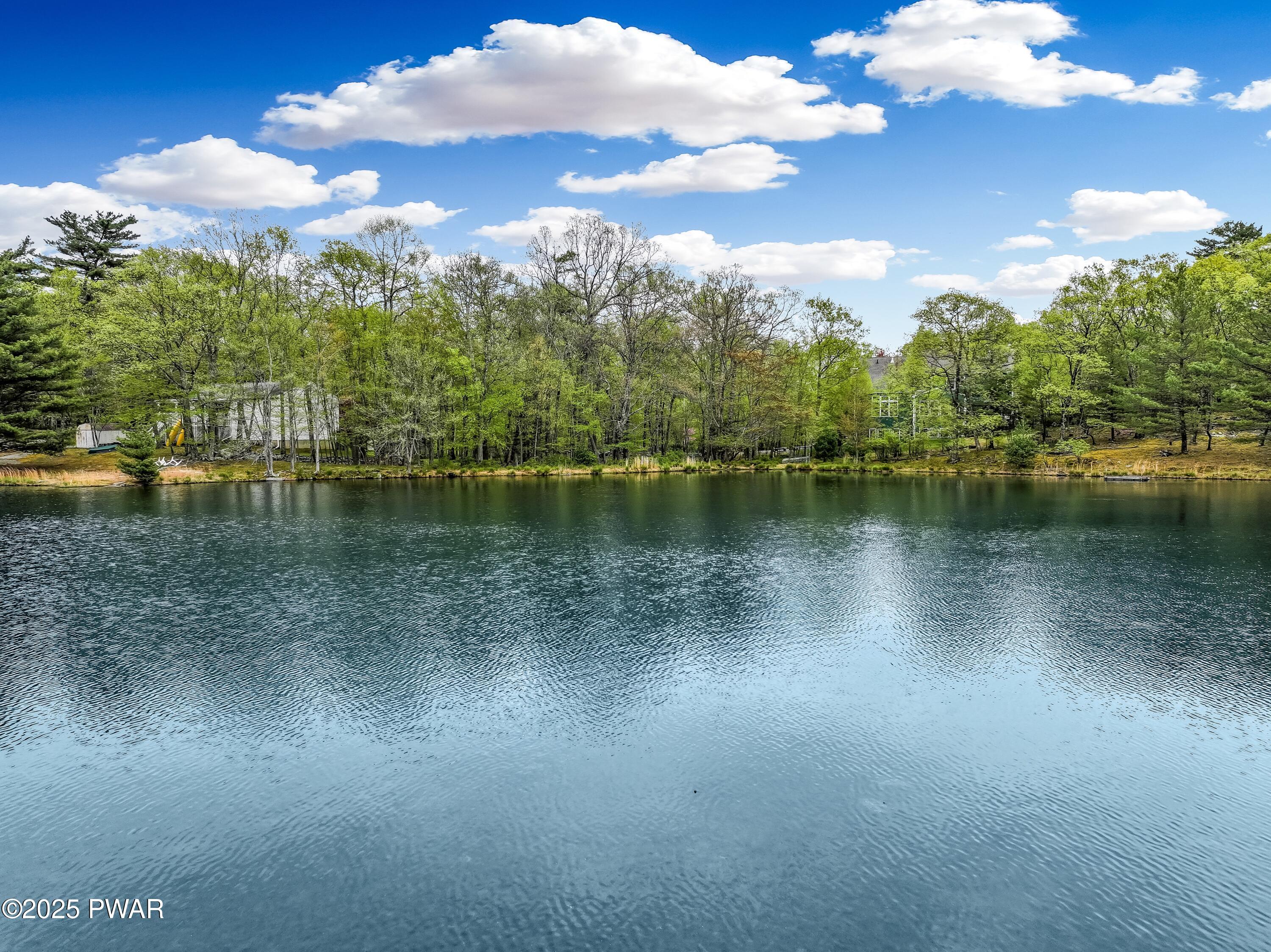 129 Lakewood Drive, Dingmans Ferry, Pennsylvania image 4