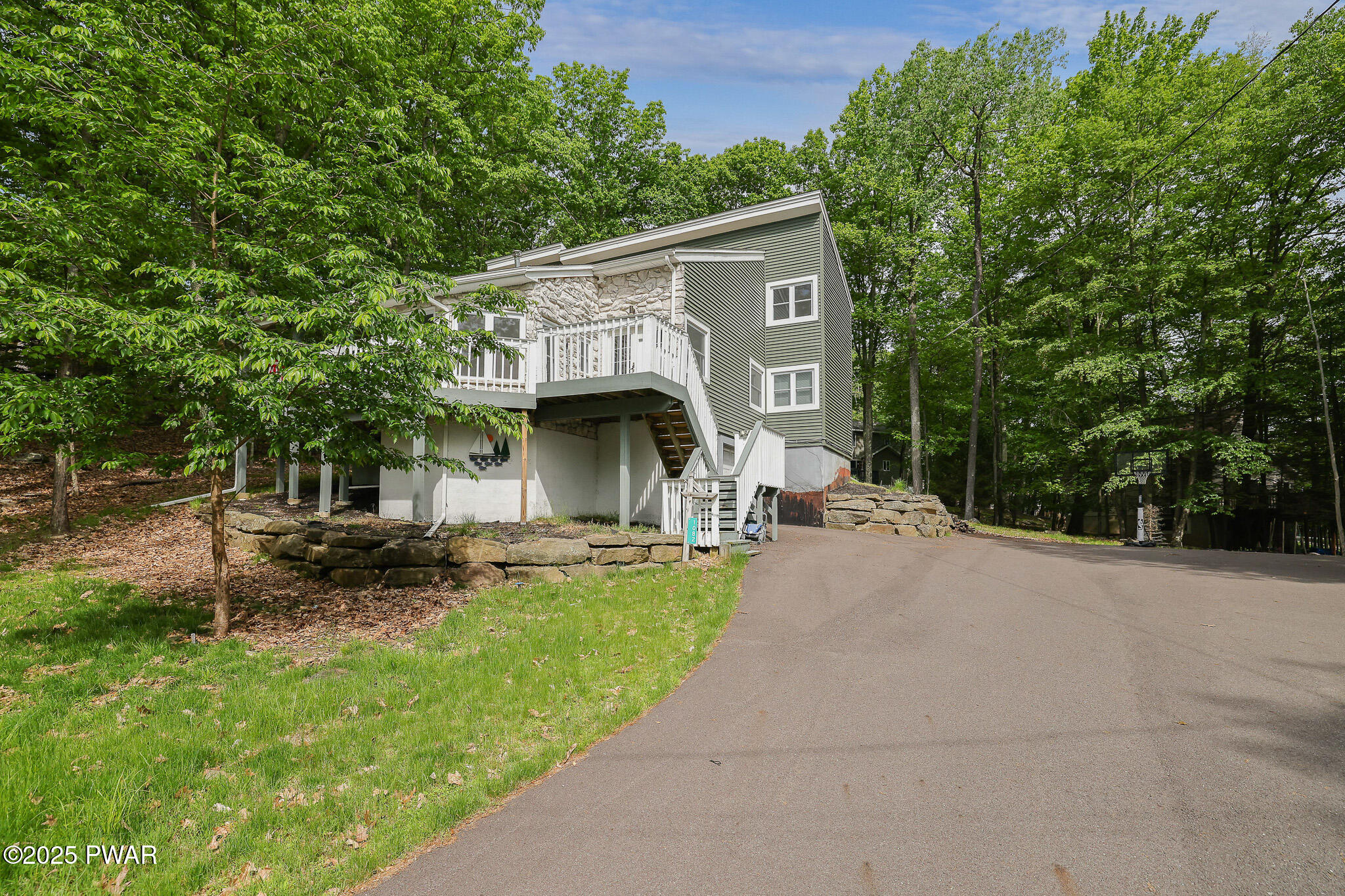 1082 Sunrise Terrace, Lake Ariel, Pennsylvania image 3