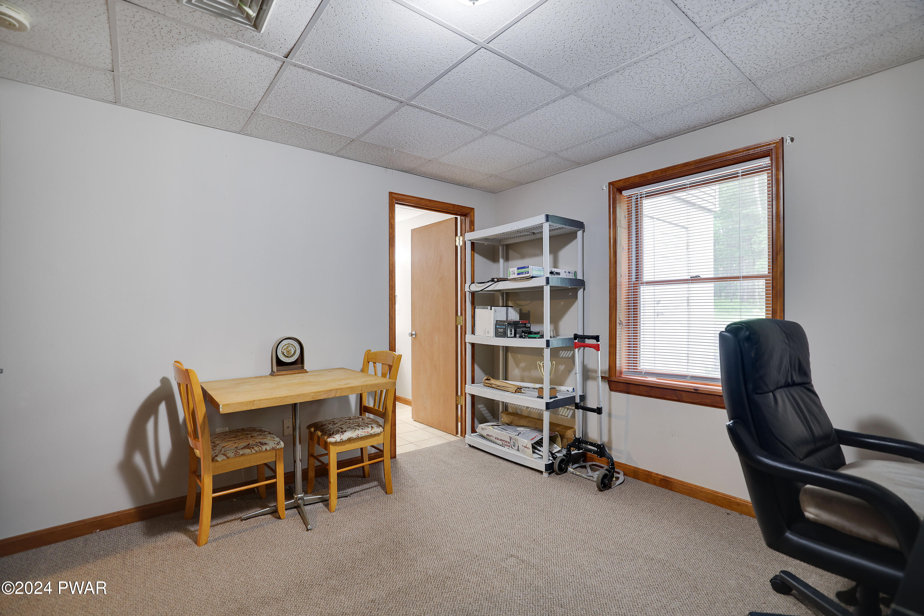 Hawley, Pennsylvania 18428, United States, 3 Bedrooms Bedrooms, ,4 BathroomsBathrooms,Residential,Pending,56465