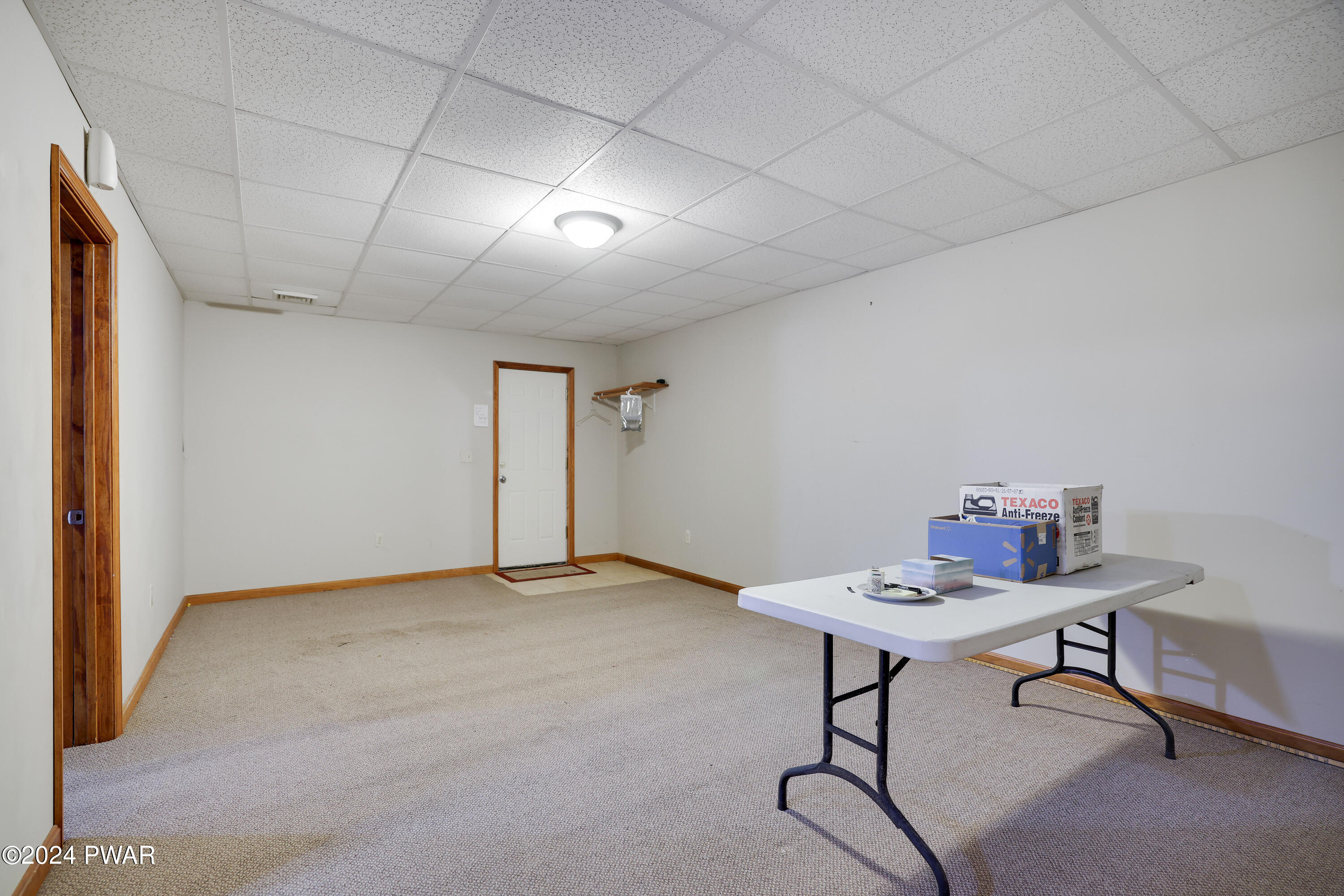 Hawley, Pennsylvania 18428, United States, 3 Bedrooms Bedrooms, ,4 BathroomsBathrooms,Residential,Pending,56465