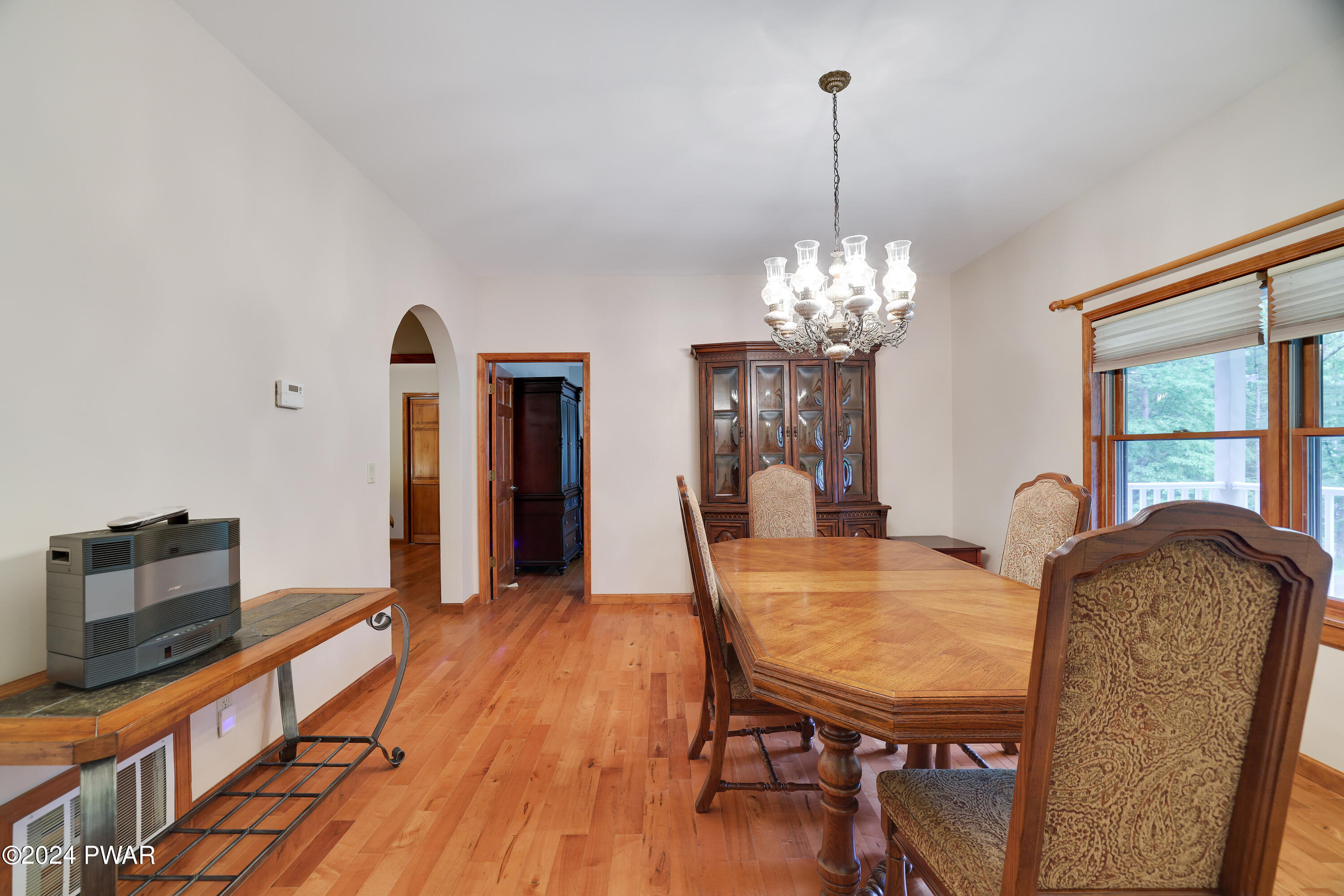 Hawley, Pennsylvania 18428, United States, 3 Bedrooms Bedrooms, ,4 BathroomsBathrooms,Residential,Pending,56465