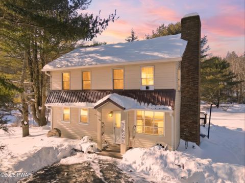 Homes For Sale - 477 Purdytown Turnpike<br/> Lakeville, PA 18438