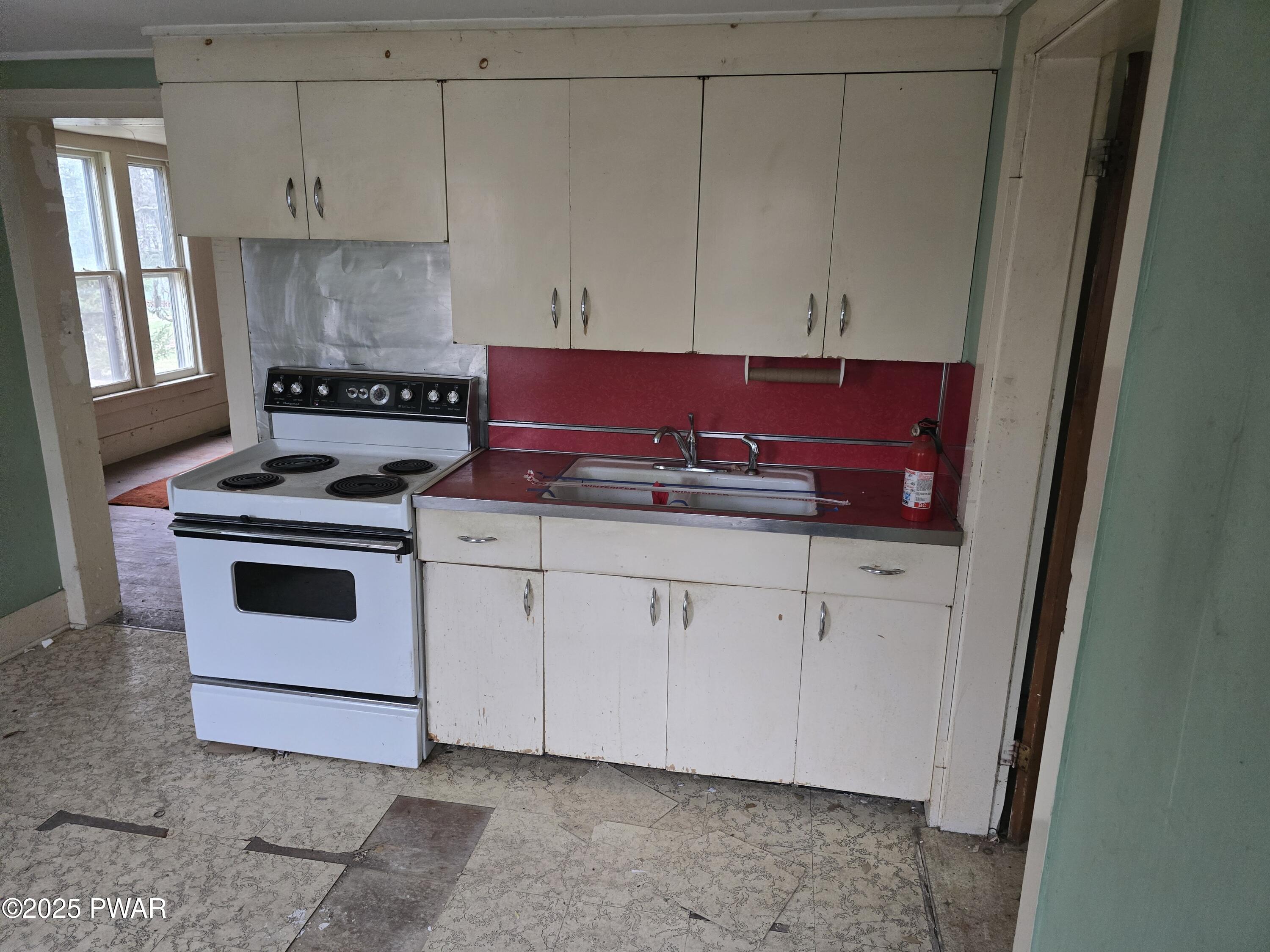 174 Sand Spring Road, Cresco, Pennsylvania image 10