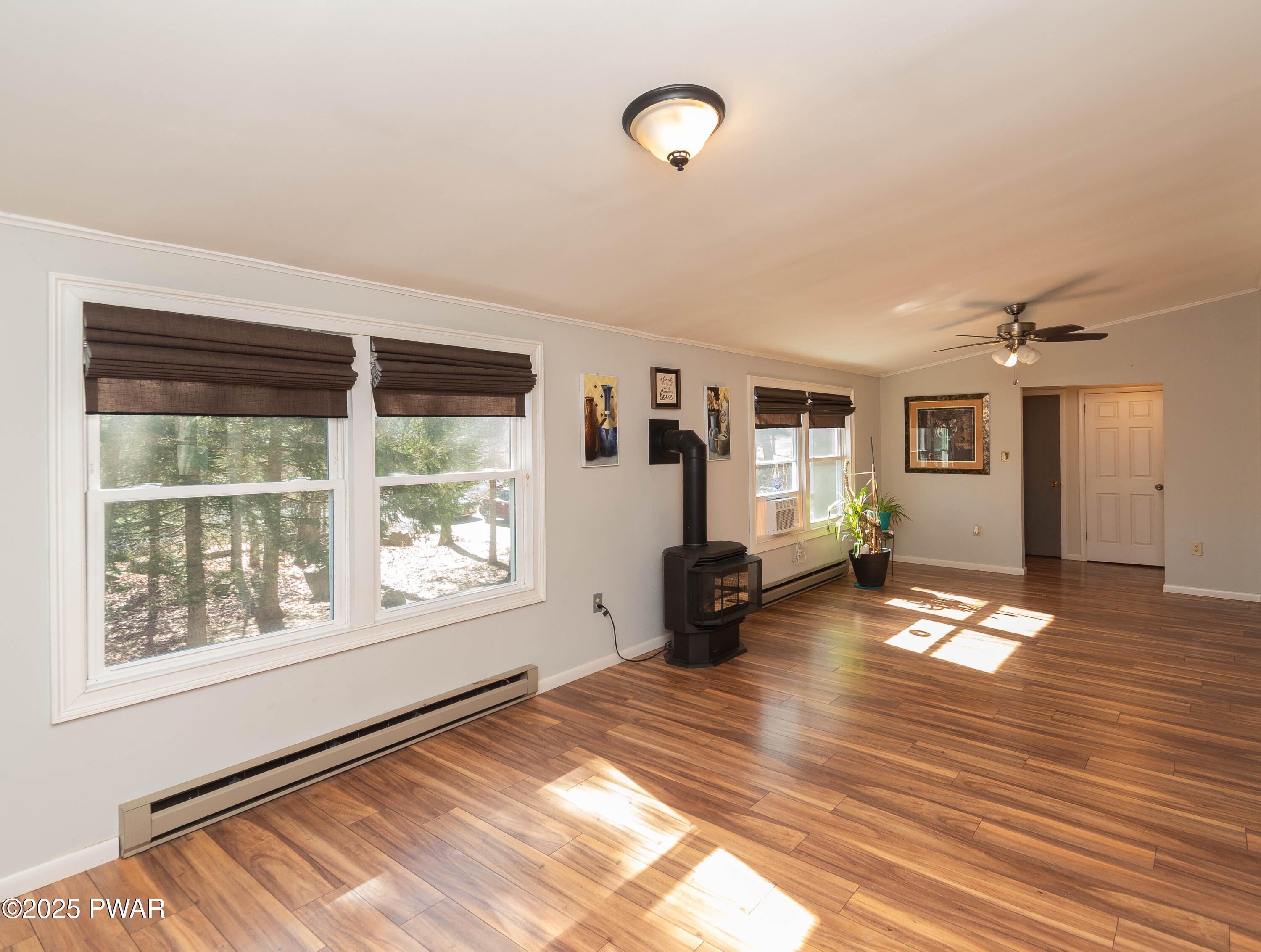 342 Surrey Drive, Hawley, Pennsylvania image 4