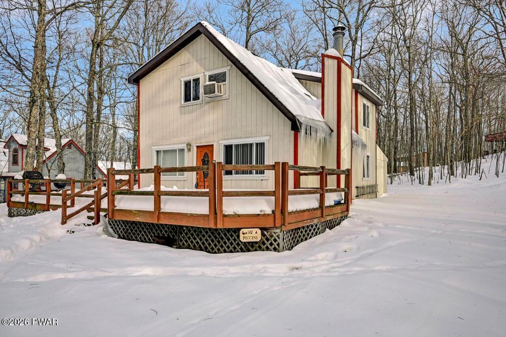 Photo of 128 Tanager Road, Lackawaxen, PA 18435 (MLS # PW260248)