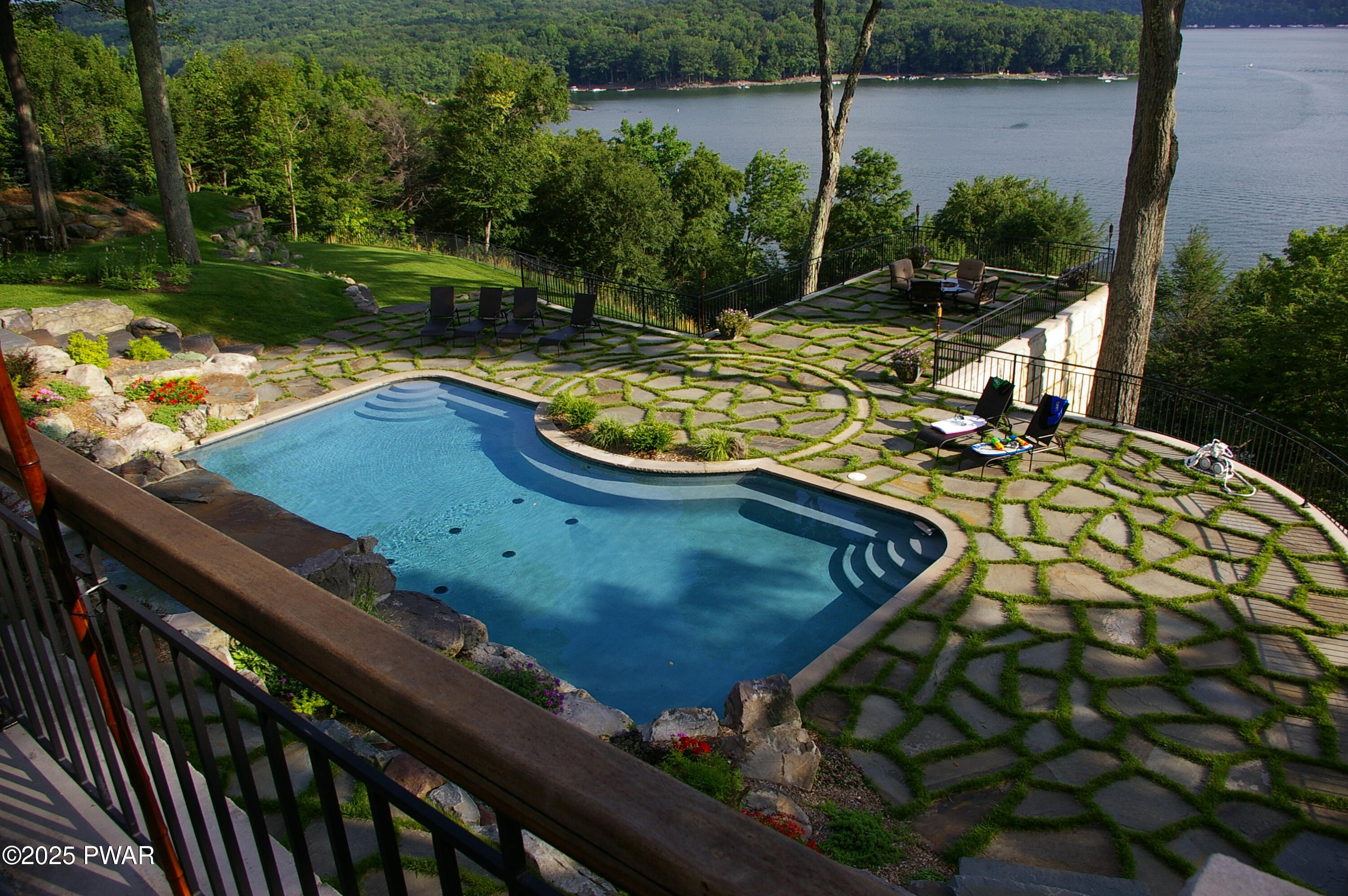 165 Pennwood Drive, Greentown, Pennsylvania image 12