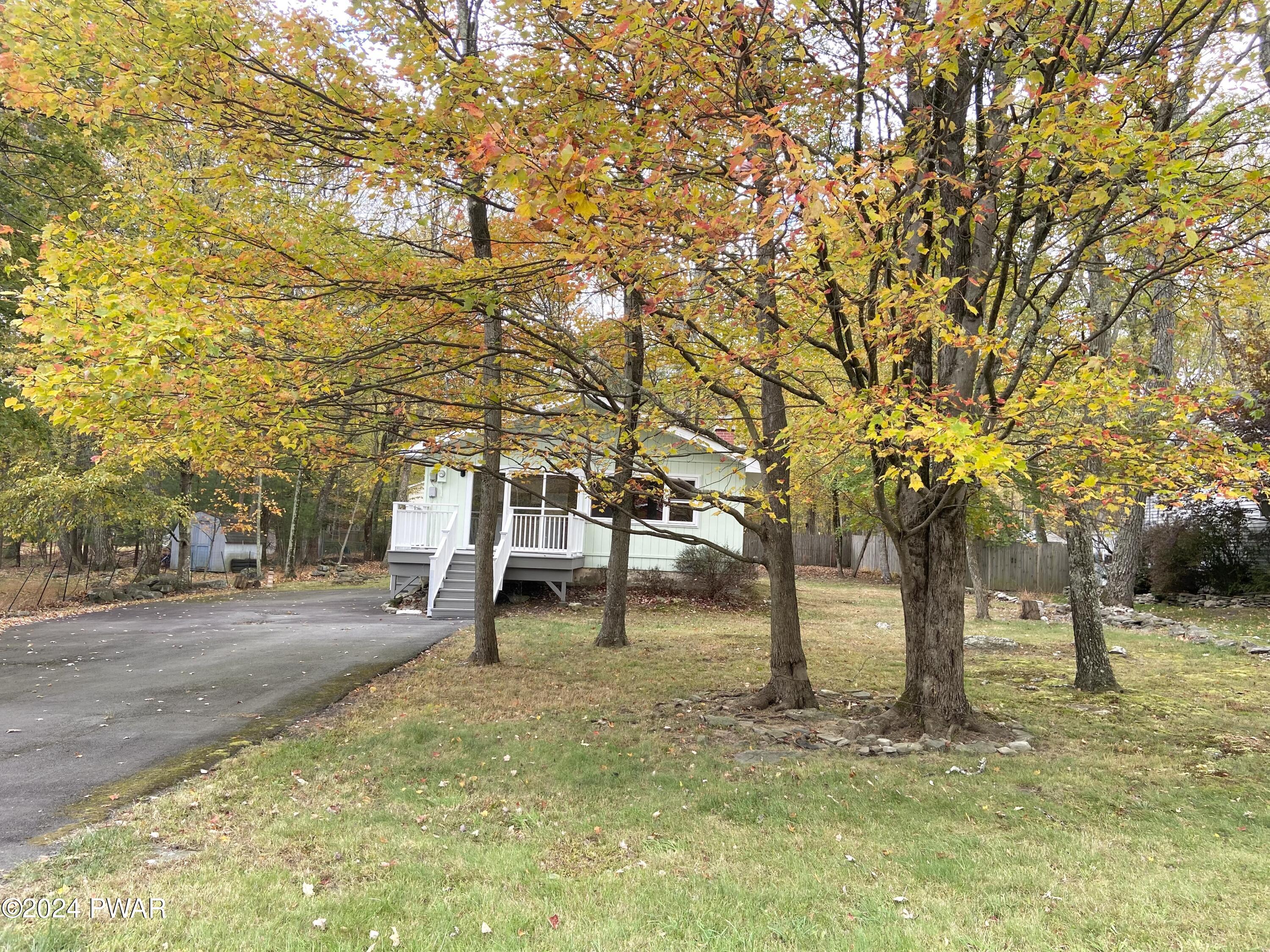 208 Lake Drive, Dingmans Ferry, Pennsylvania image 18