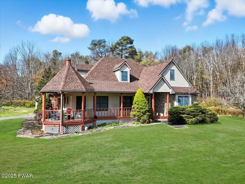 Homes For Sale - 223 Rainbow Road<br/> Wayne County, Lakewood, PA 18439