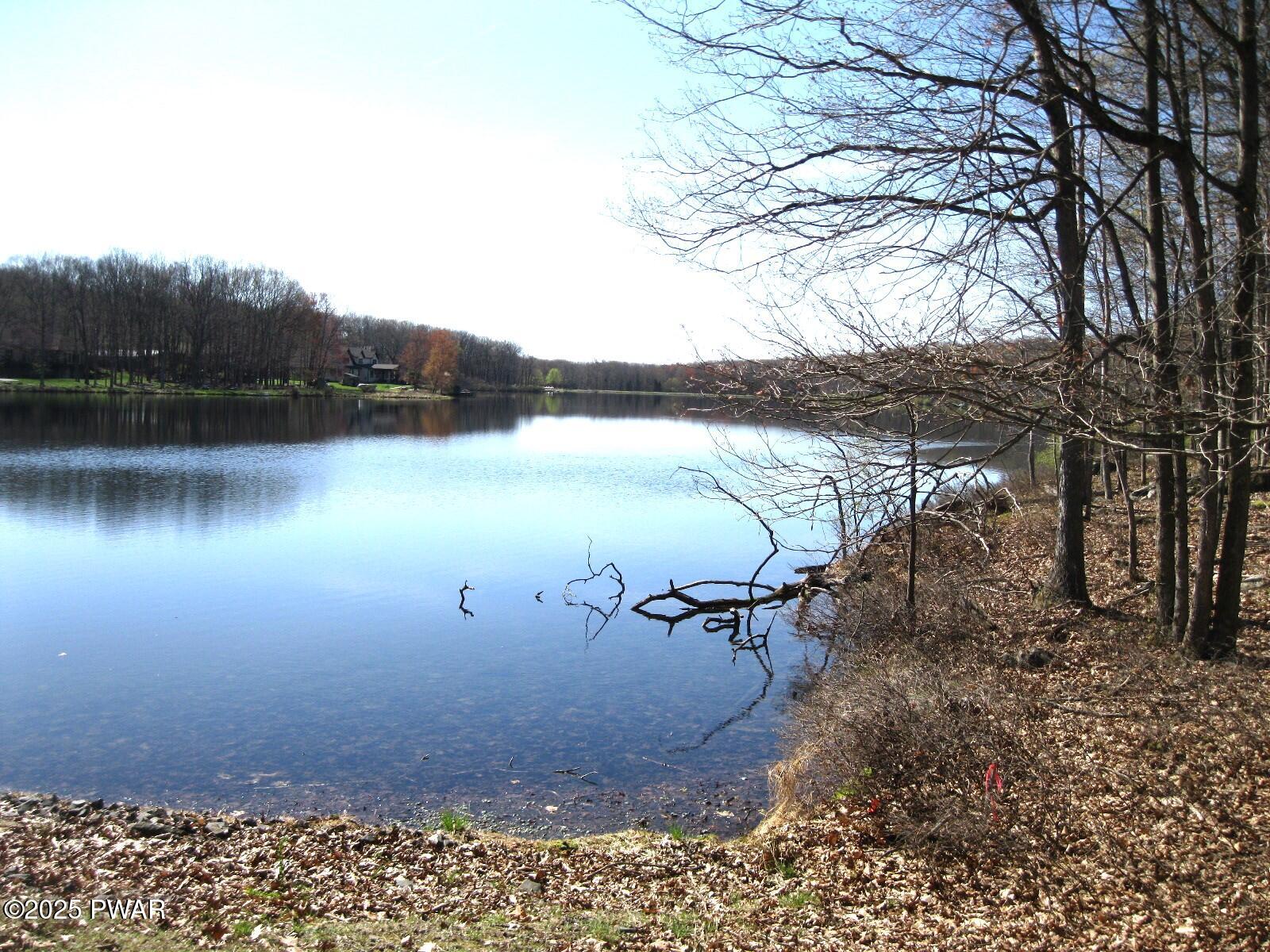 1312 Dewberry Drive, Hawley, Pennsylvania image 1