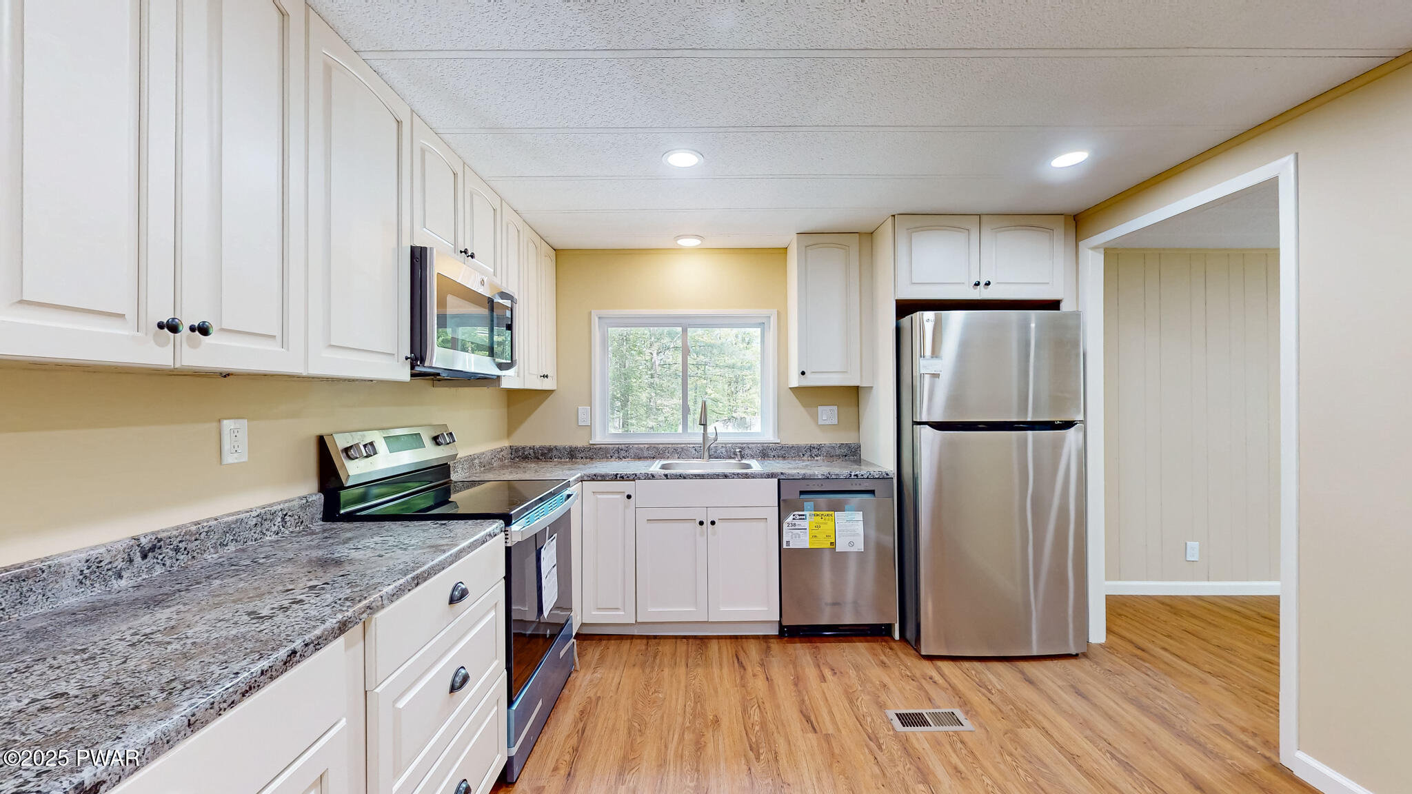 108 Spruce Drive, Shohola, Pennsylvania image 5