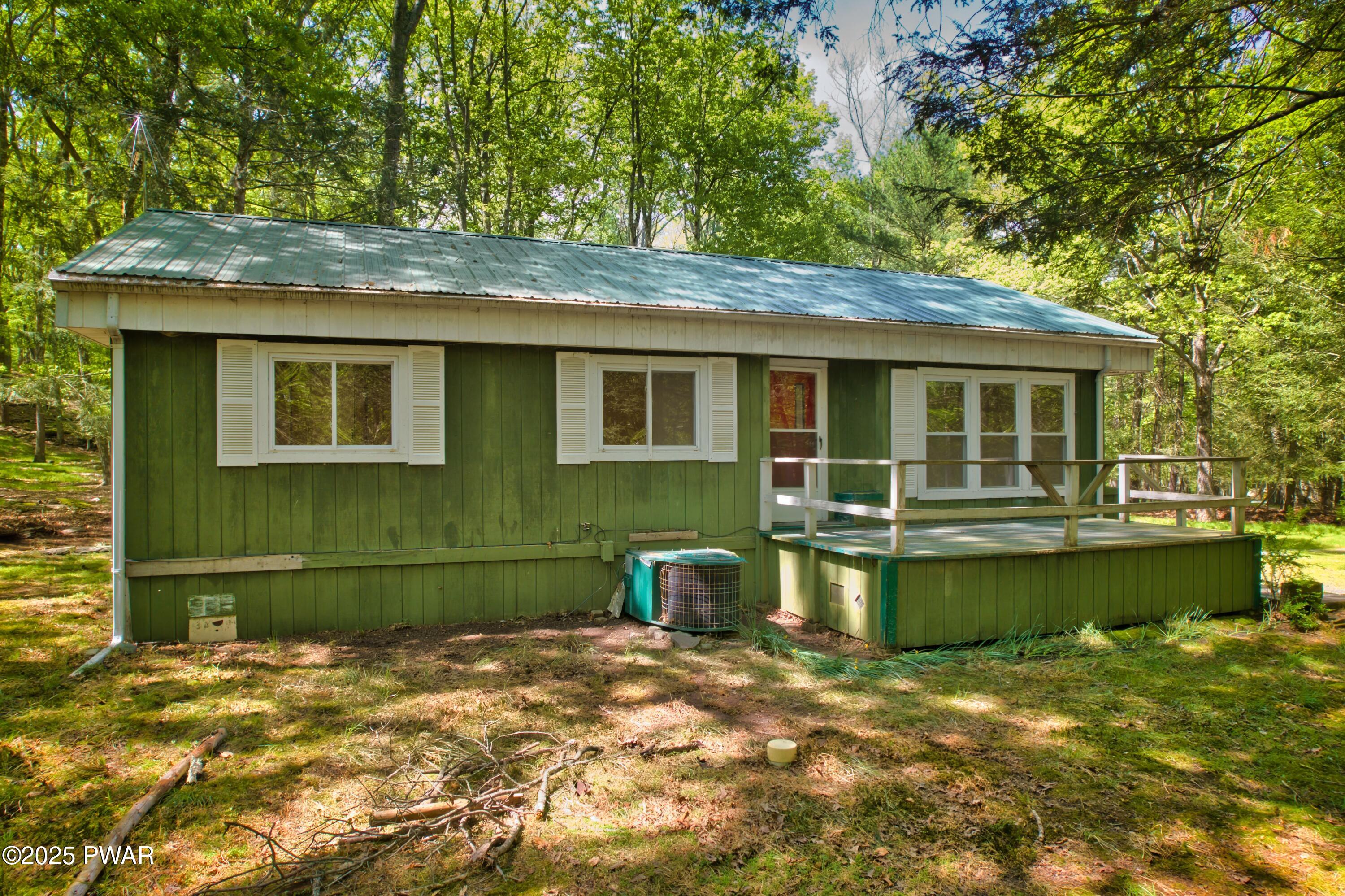 108 Spruce Drive, Shohola, Pennsylvania image 2