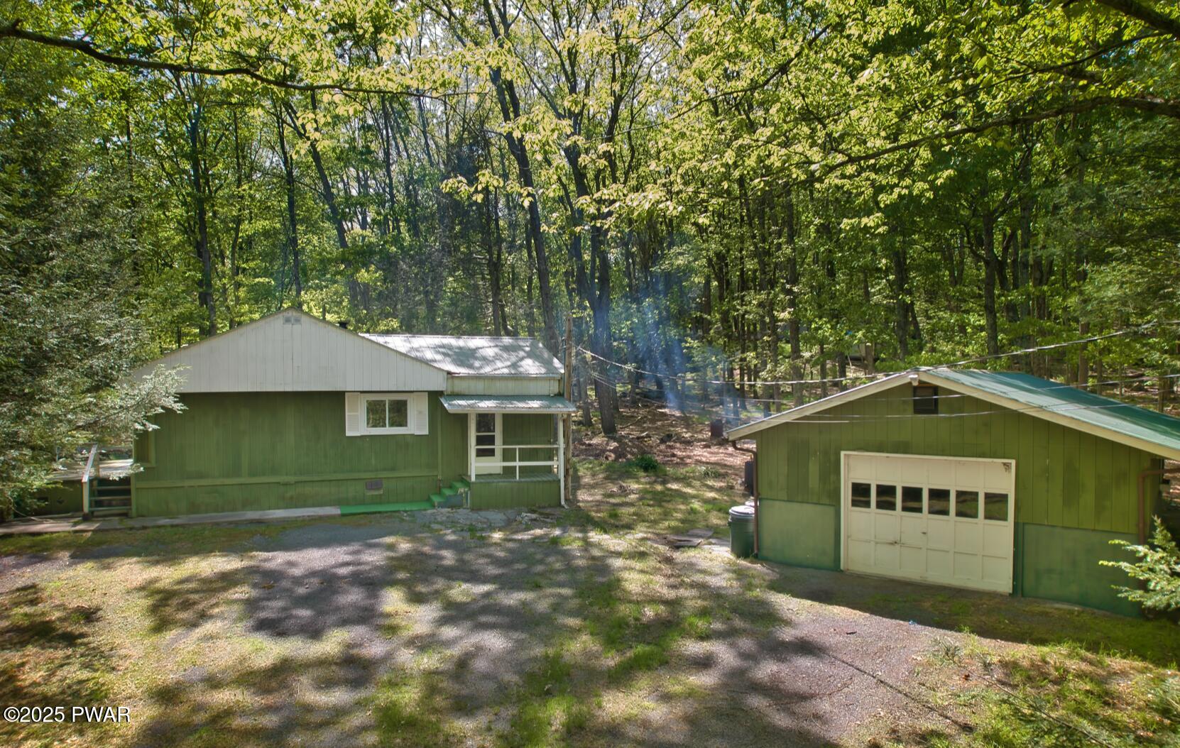108 Spruce Drive, Shohola, Pennsylvania image 1