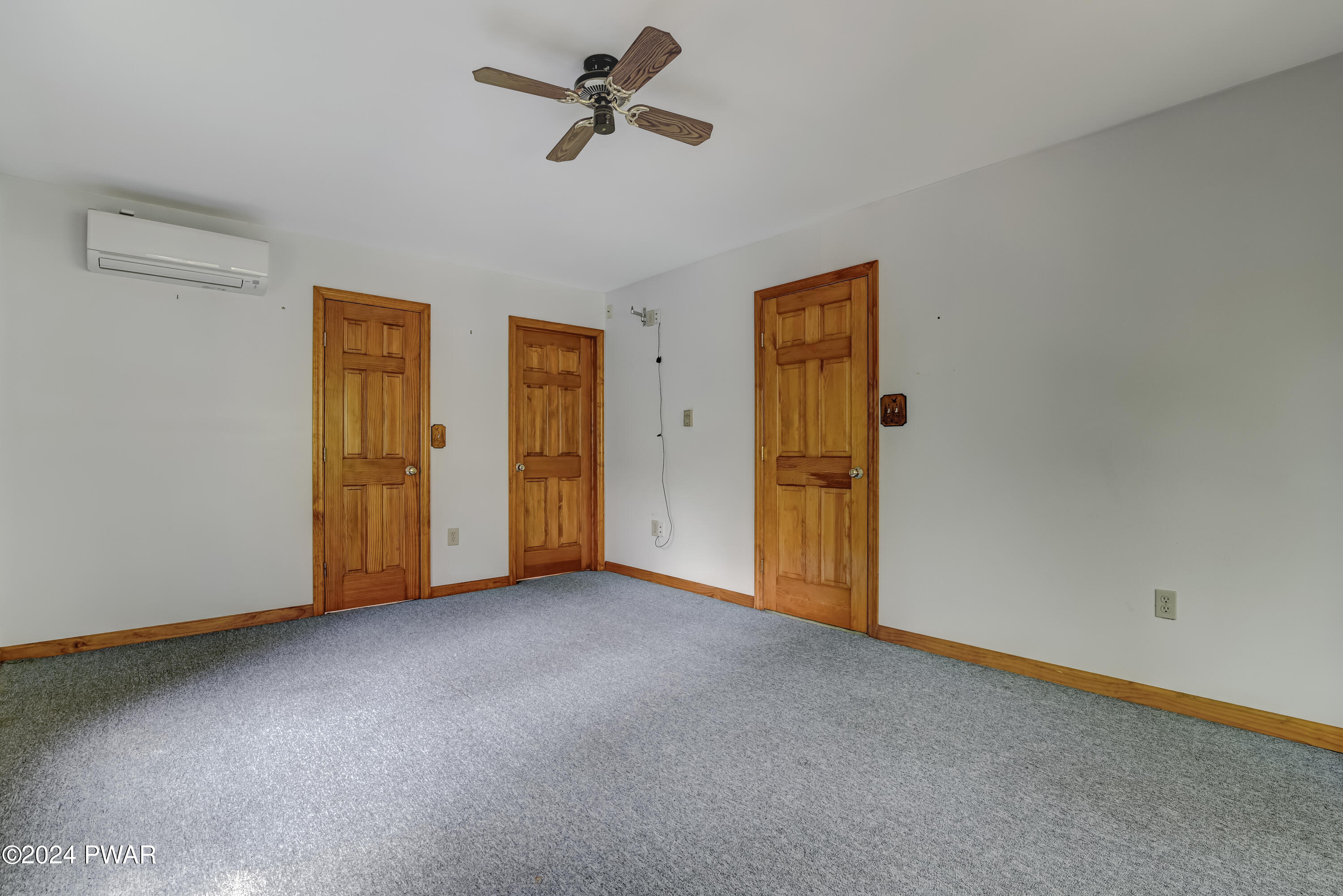 54 Cove Point Circle, Lakeville, Pennsylvania image 38