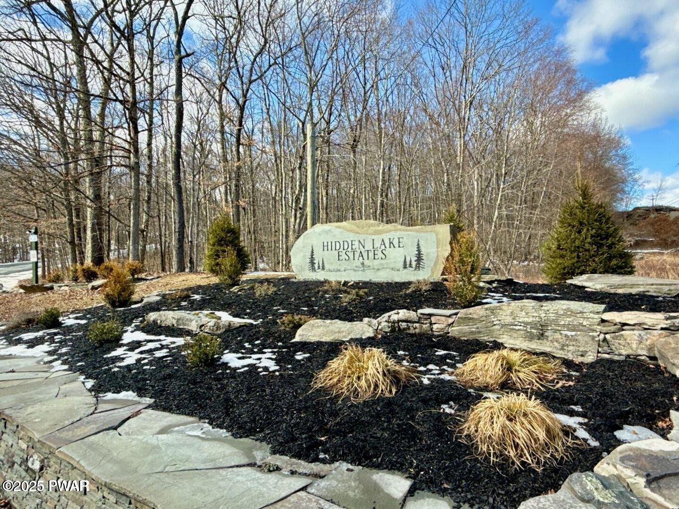 1013 Wintergreen Court, Hawley, Pennsylvania image 1
