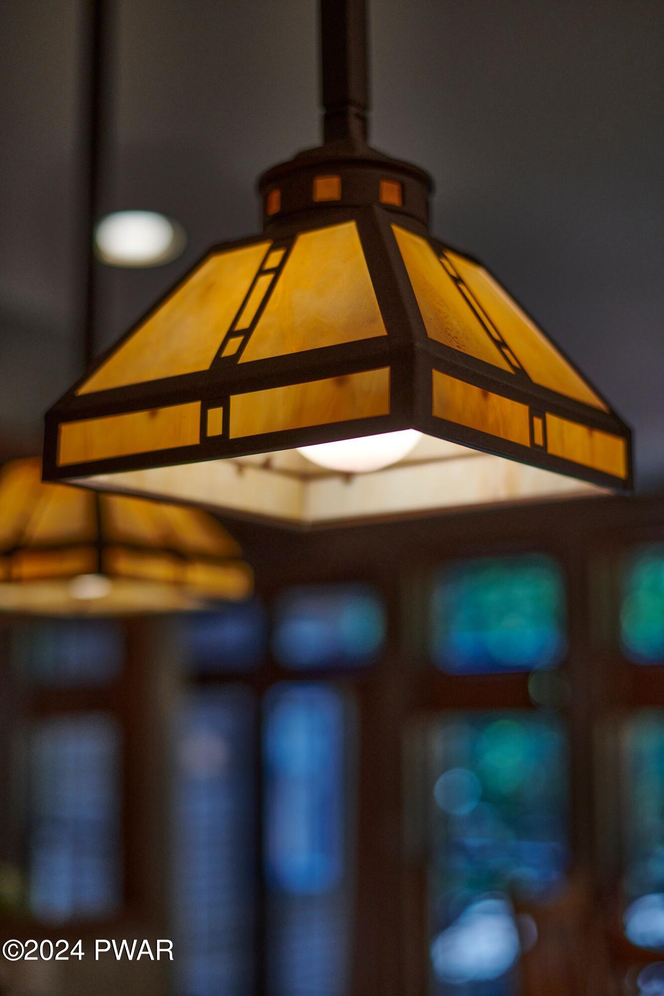 Hawley, Pennsylvania 18428, United States, 5 Bedrooms Bedrooms, ,3 BathroomsBathrooms,Residential,Pending,63404