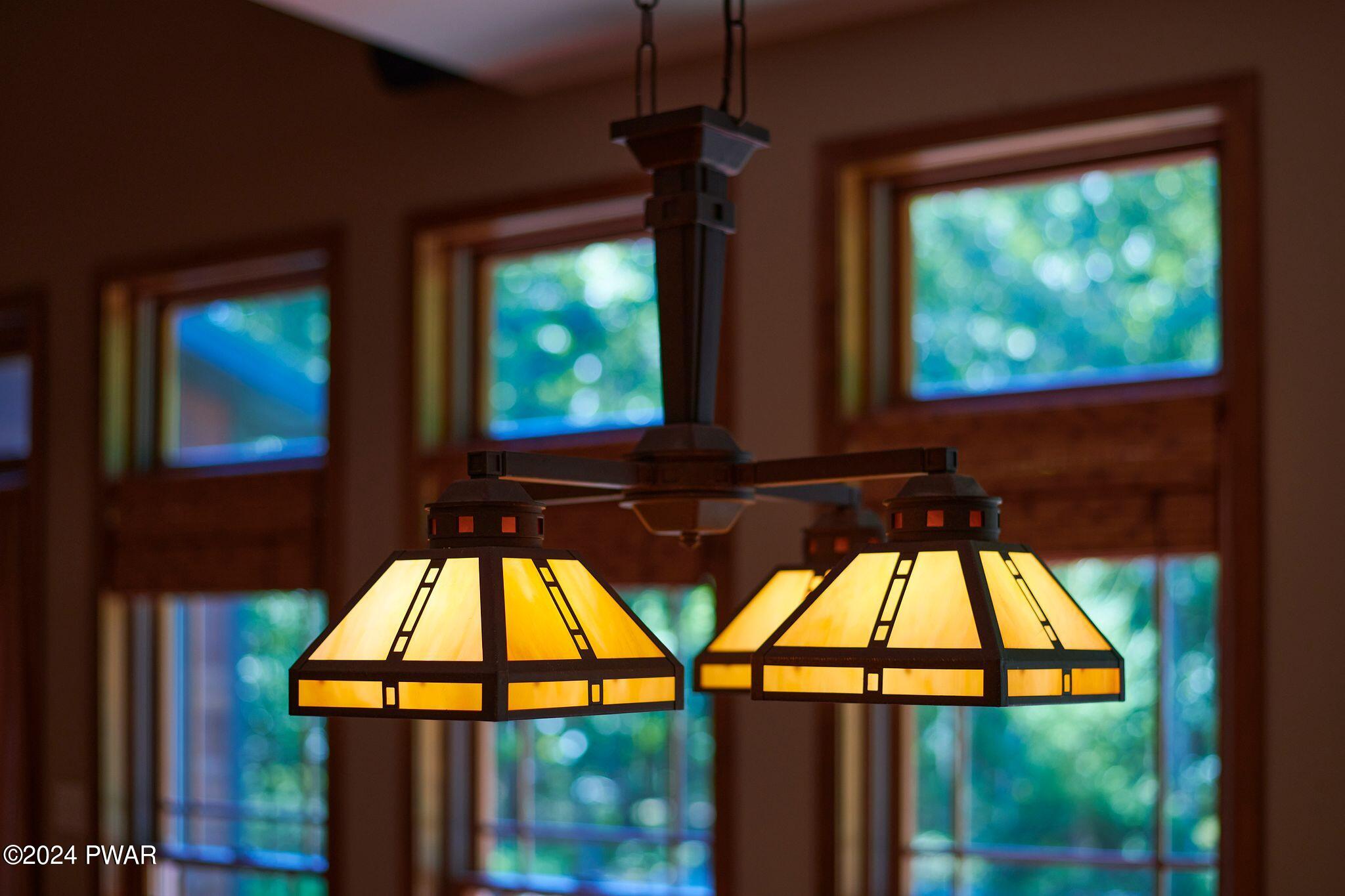 Hawley, Pennsylvania 18428, United States, 5 Bedrooms Bedrooms, ,3 BathroomsBathrooms,Residential,Pending,63404