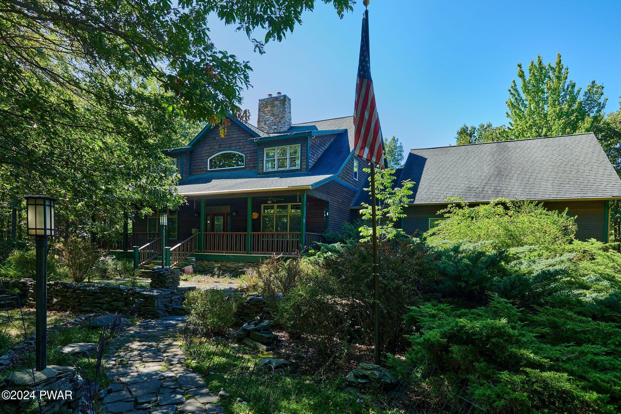 Hawley, Pennsylvania 18428, United States, 5 Bedrooms Bedrooms, ,3 BathroomsBathrooms,Residential,Pending,63404