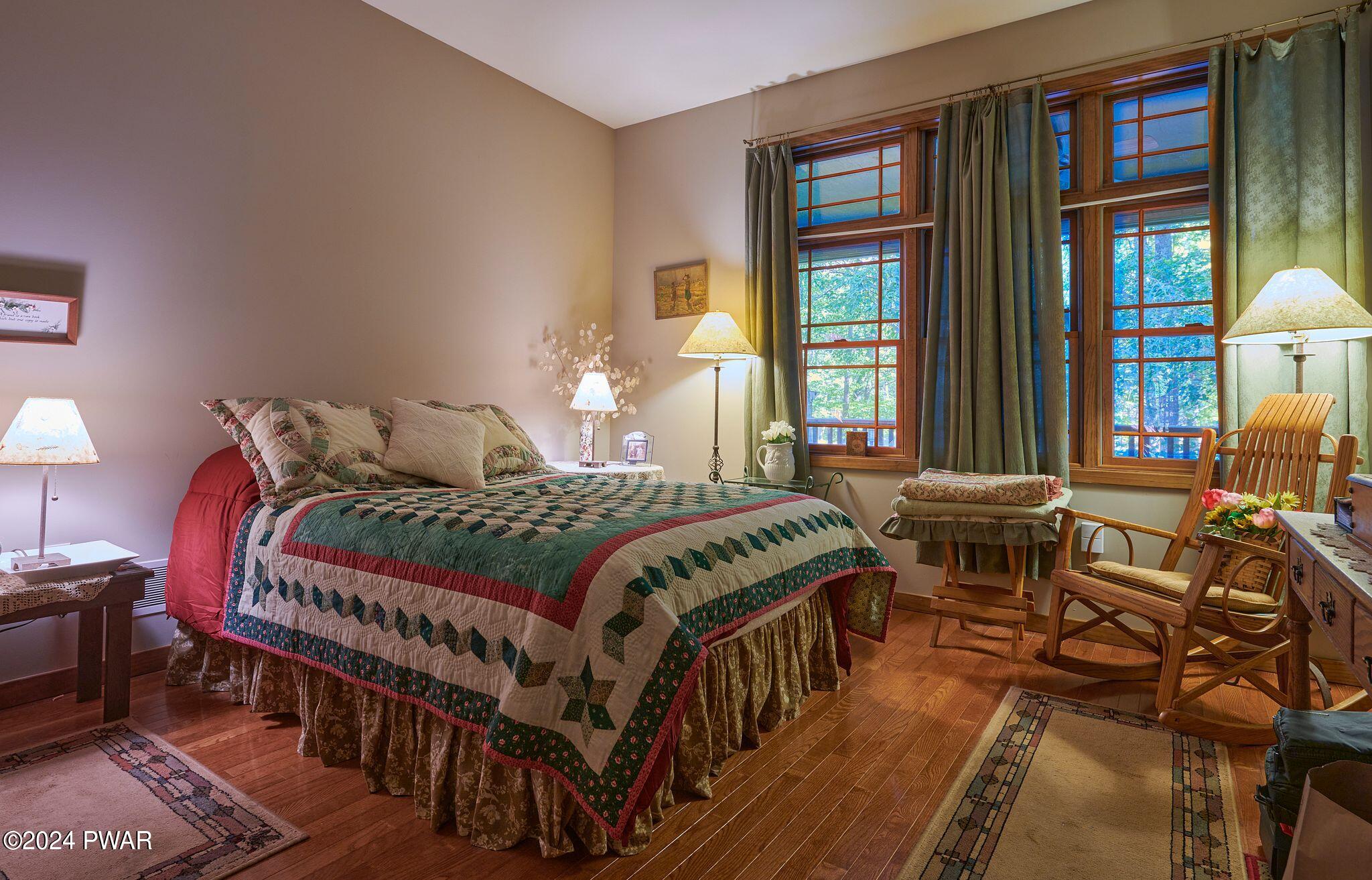 Hawley, Pennsylvania 18428, United States, 5 Bedrooms Bedrooms, ,3 BathroomsBathrooms,Residential,Pending,63404