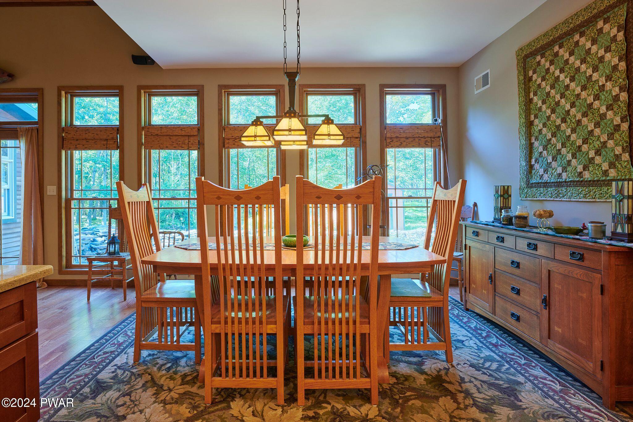 Hawley, Pennsylvania 18428, United States, 5 Bedrooms Bedrooms, ,3 BathroomsBathrooms,Residential,Pending,63404