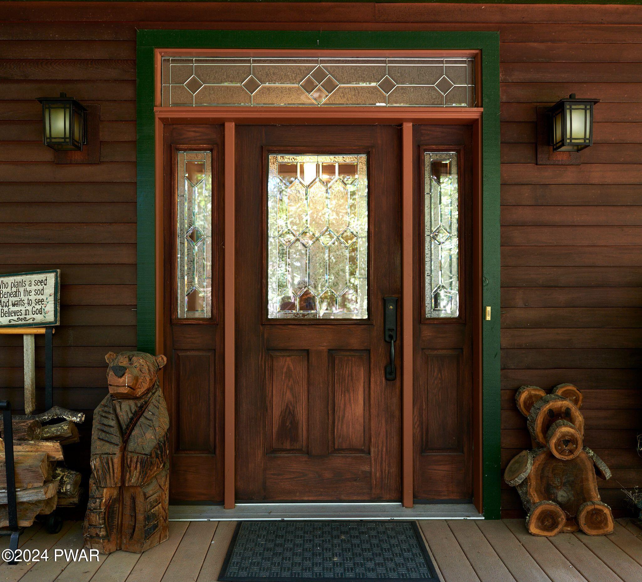 Hawley, Pennsylvania 18428, United States, 5 Bedrooms Bedrooms, ,3 BathroomsBathrooms,Residential,Pending,63404